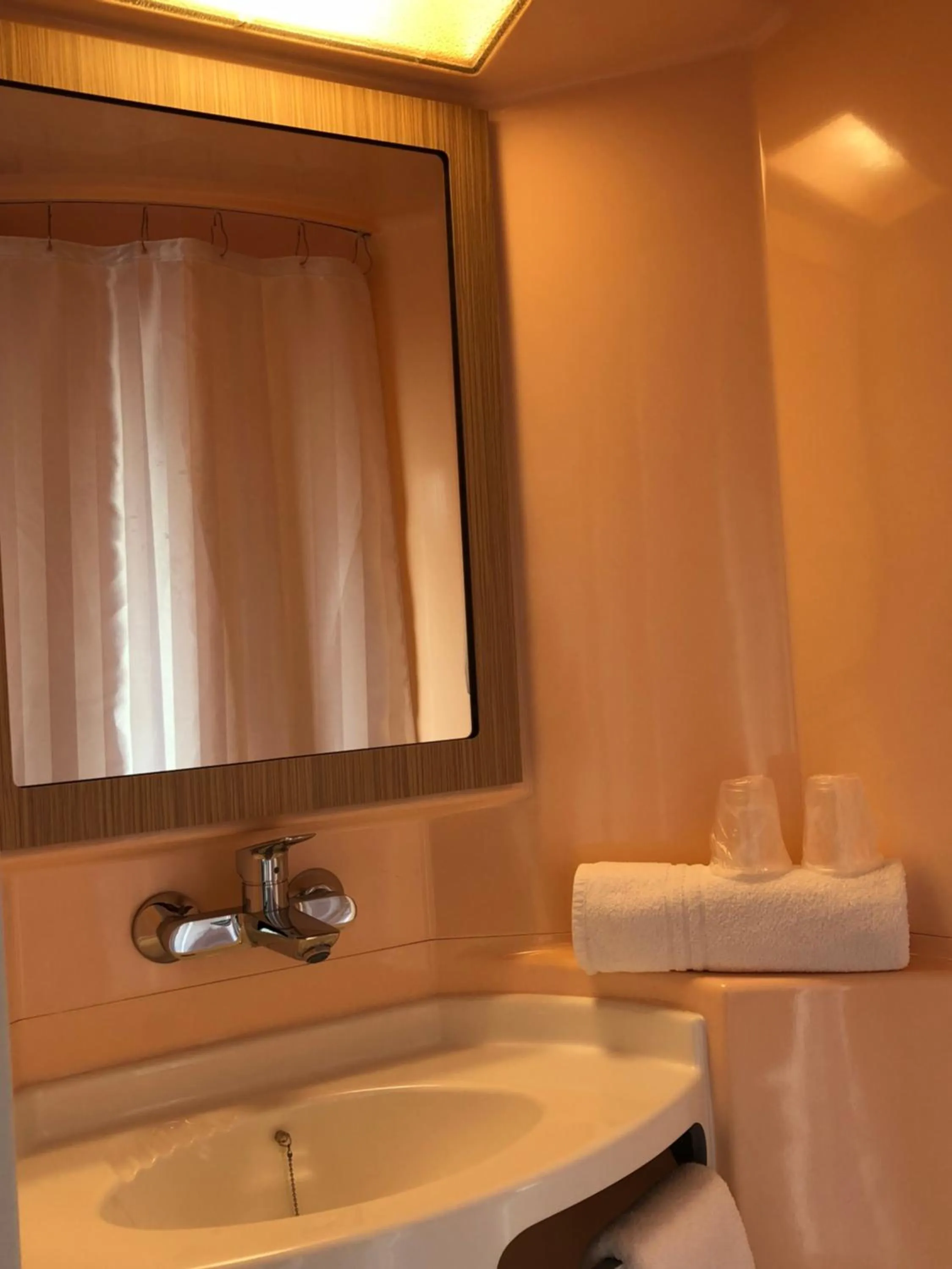 Bathroom in Premiere Classe Perpignan Sud