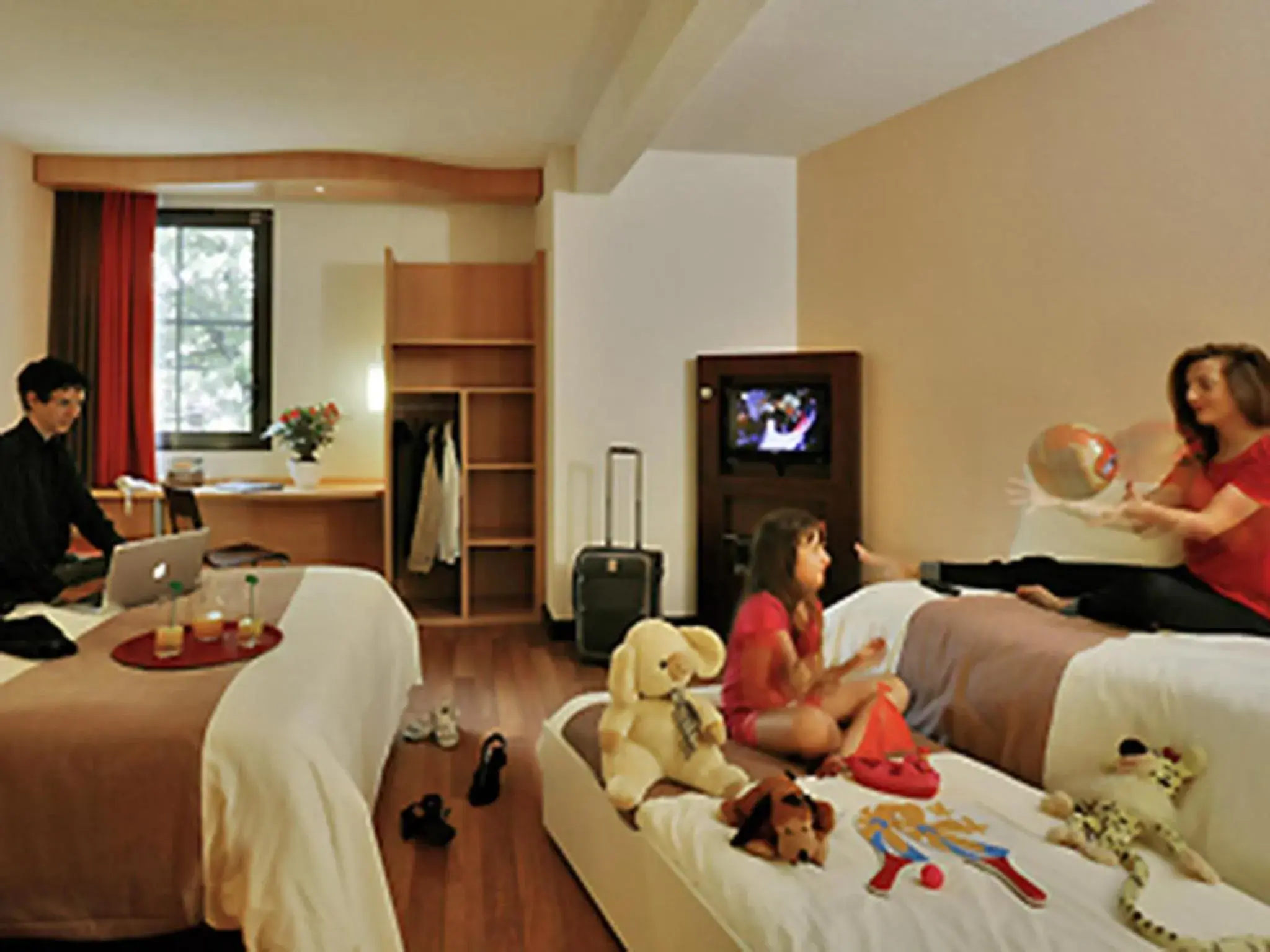 Bedroom in Ibis Sarlat Centre Bedroom in Ibis Sarlat Centre