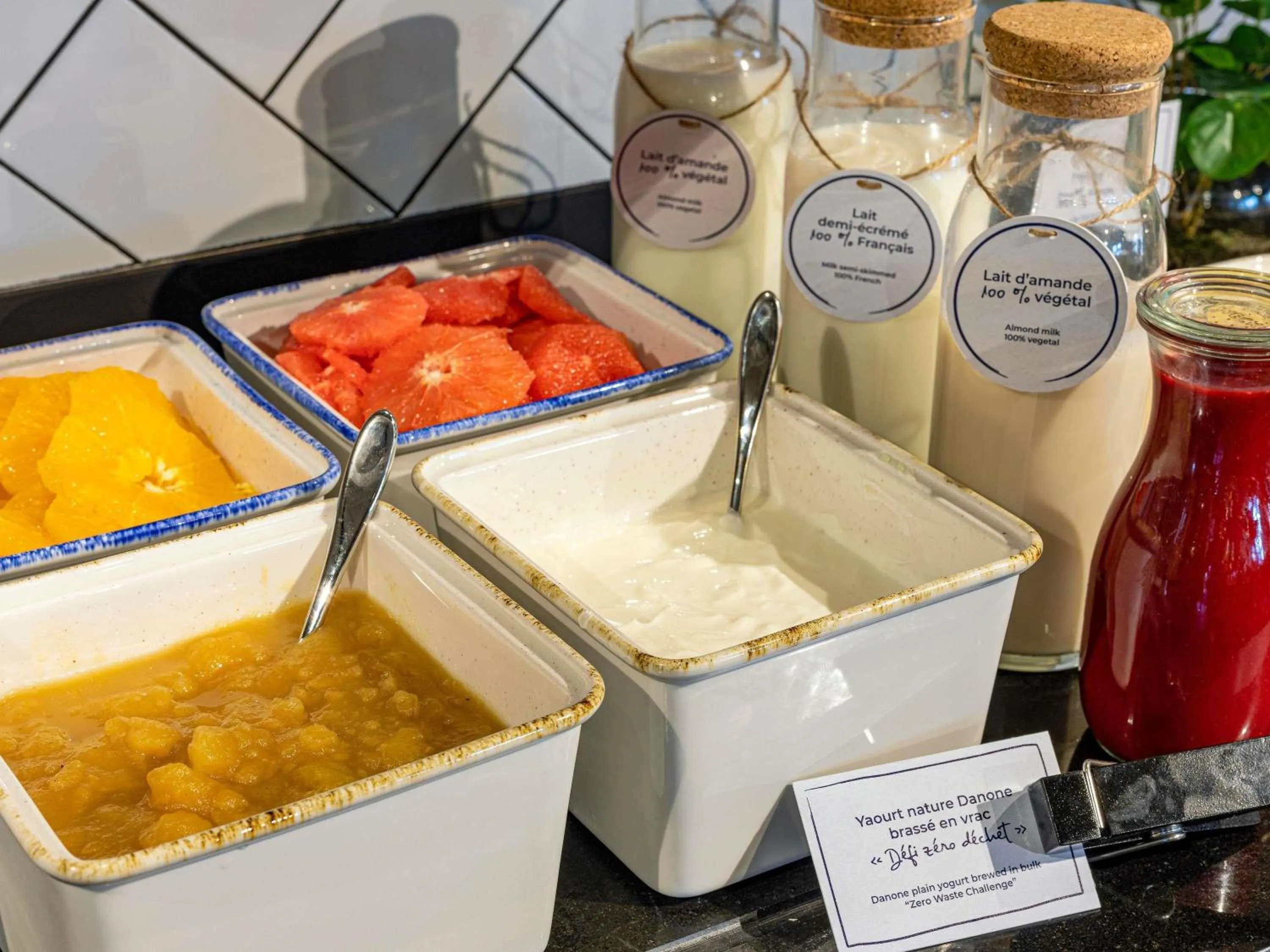 Breakfast in ibis Issy les Moulineaux "Val de Seine"