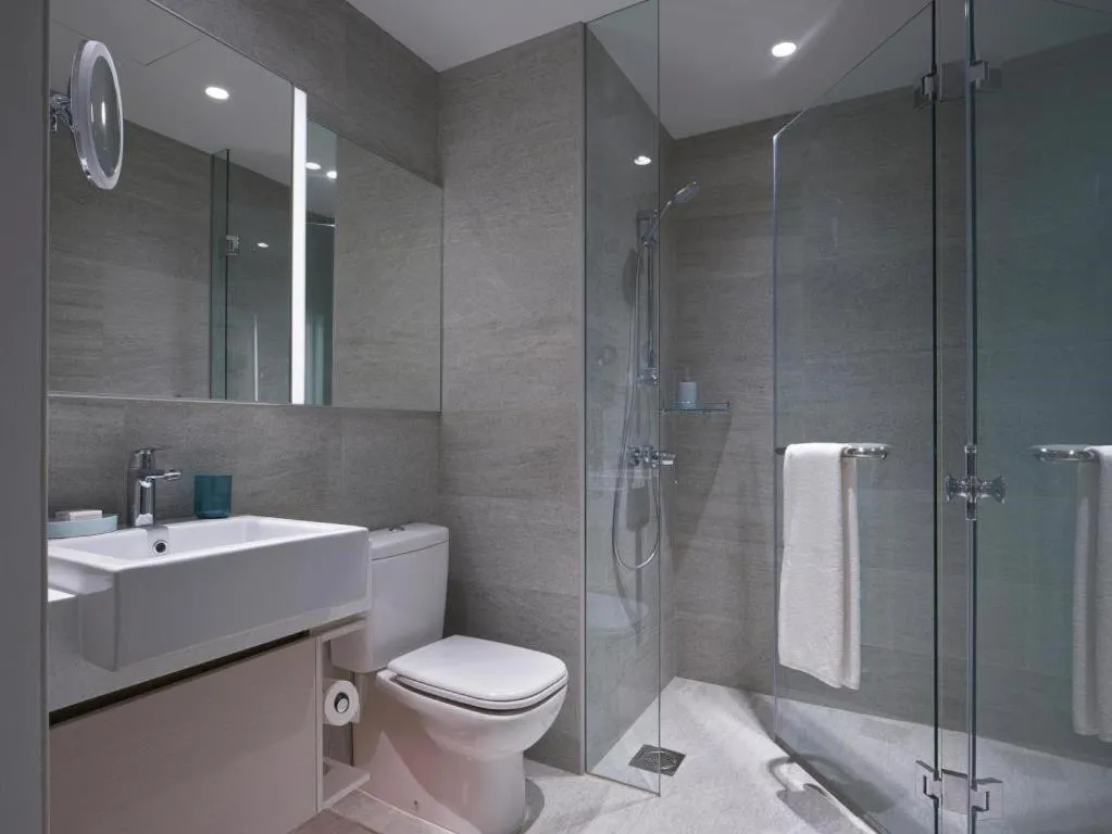 Lanson Place Winsland, Singapore