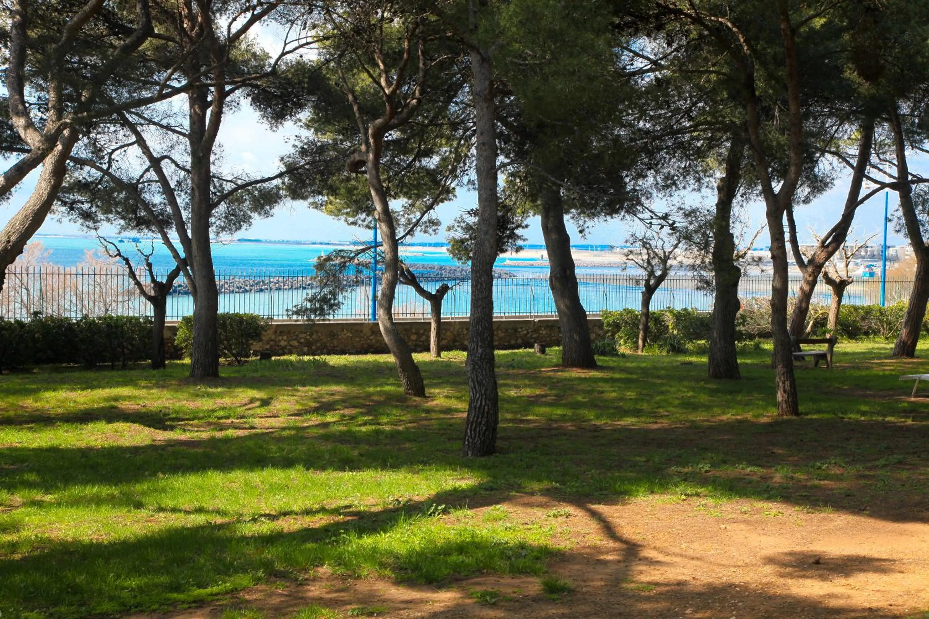 Property building in Domaine du Lazaret - Village vacances 3 étoiles en bord de mer