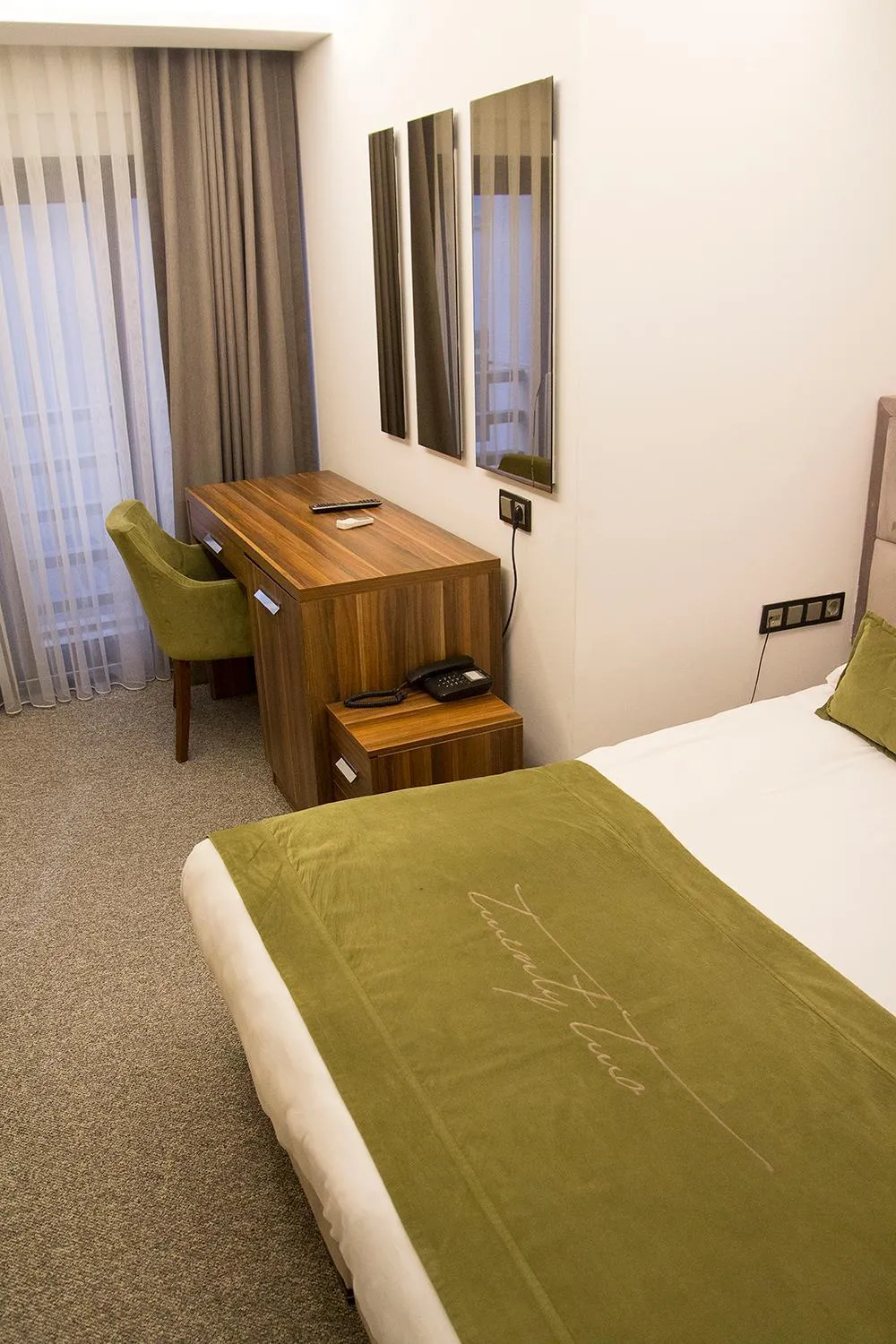 Bedroom, Bed in The 22 Hotel