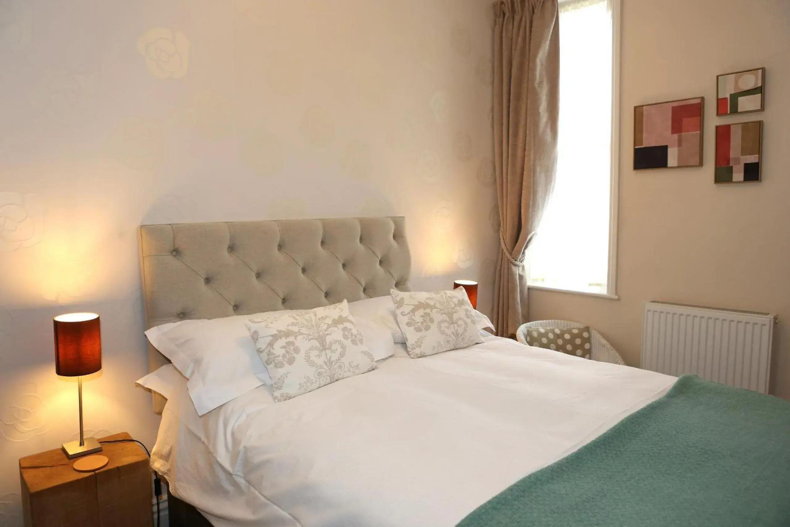 Double Room with Private Bathroom in The Waves Double Room with Private Bathroom in The Waves