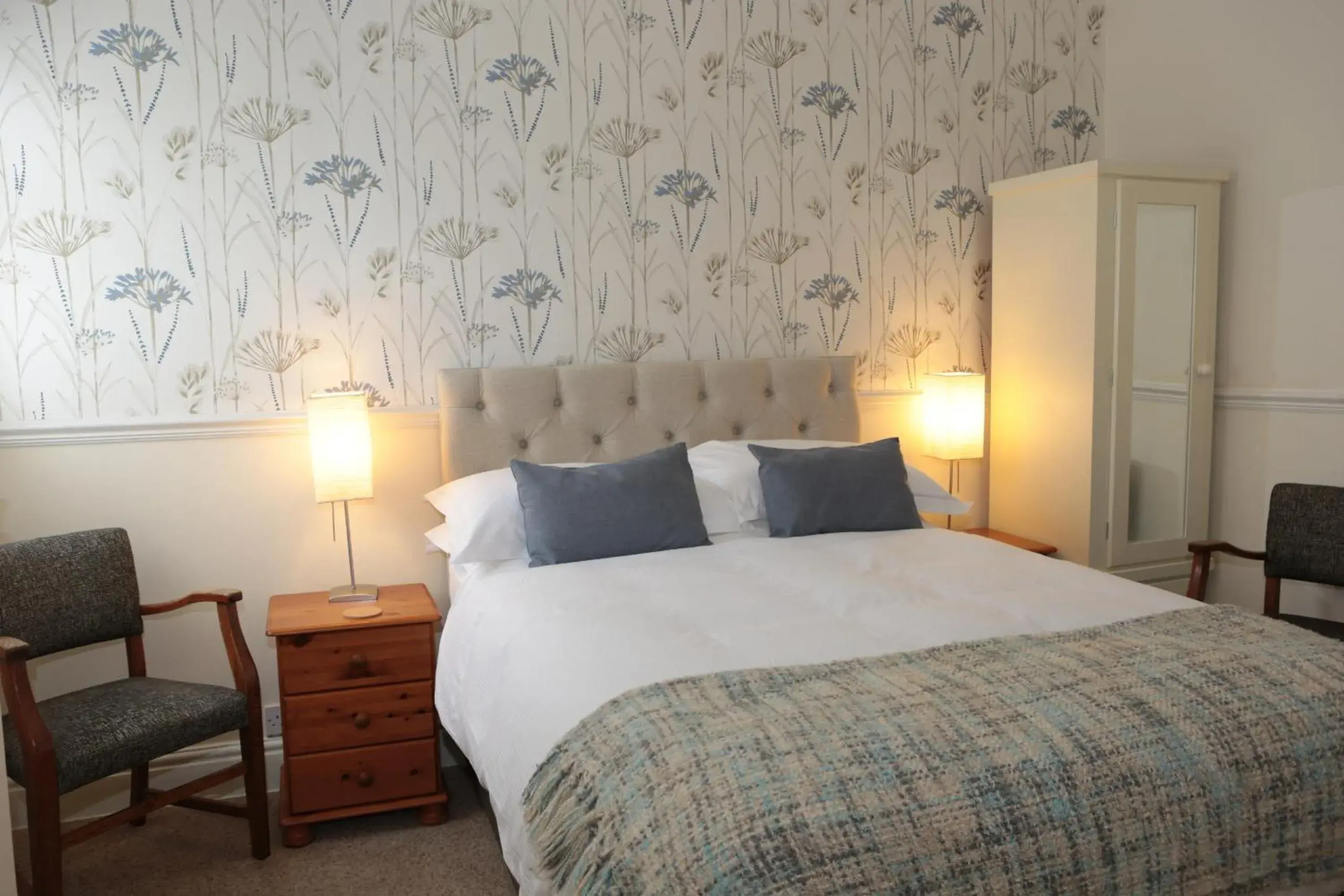 Deluxe Double Room with Shower in The Waves Deluxe Double Room with Shower in The Waves