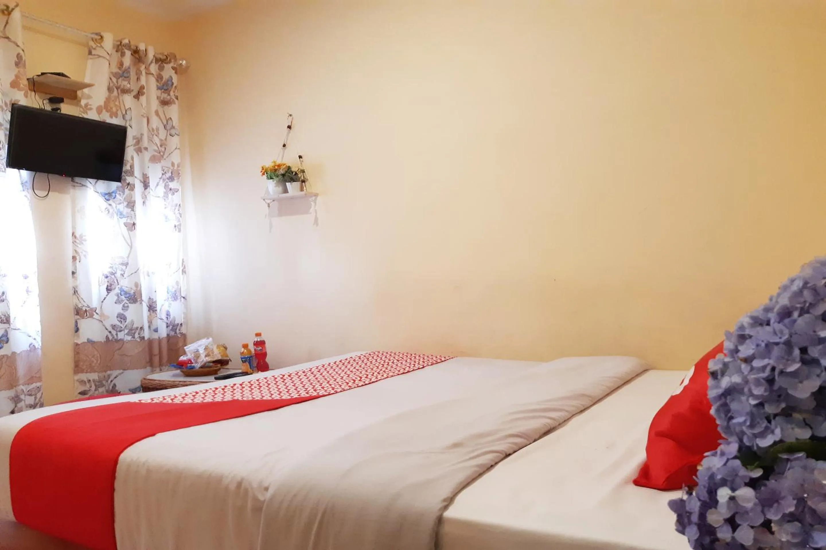 Bedroom in Super OYO 1696 Sapo Rumbia