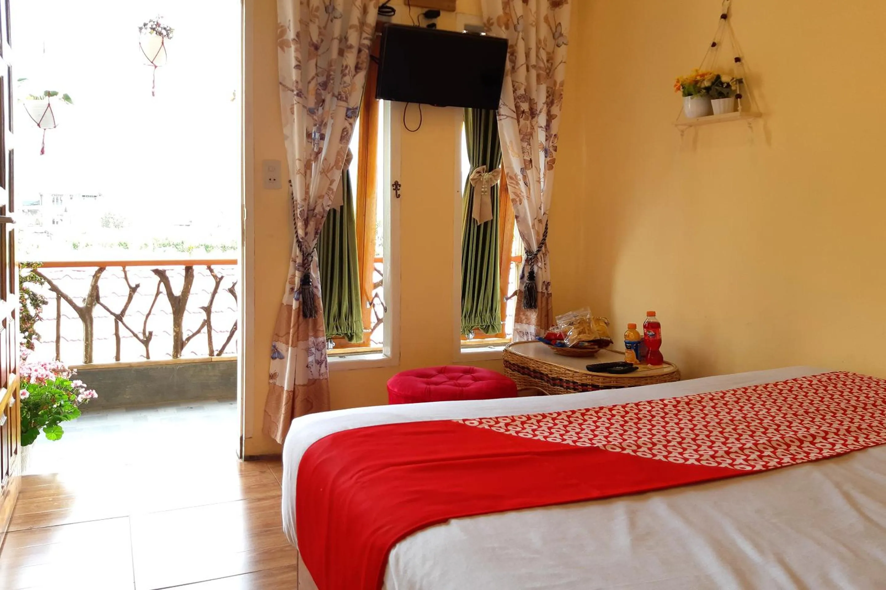 Bedroom in Super OYO 1696 Sapo Rumbia