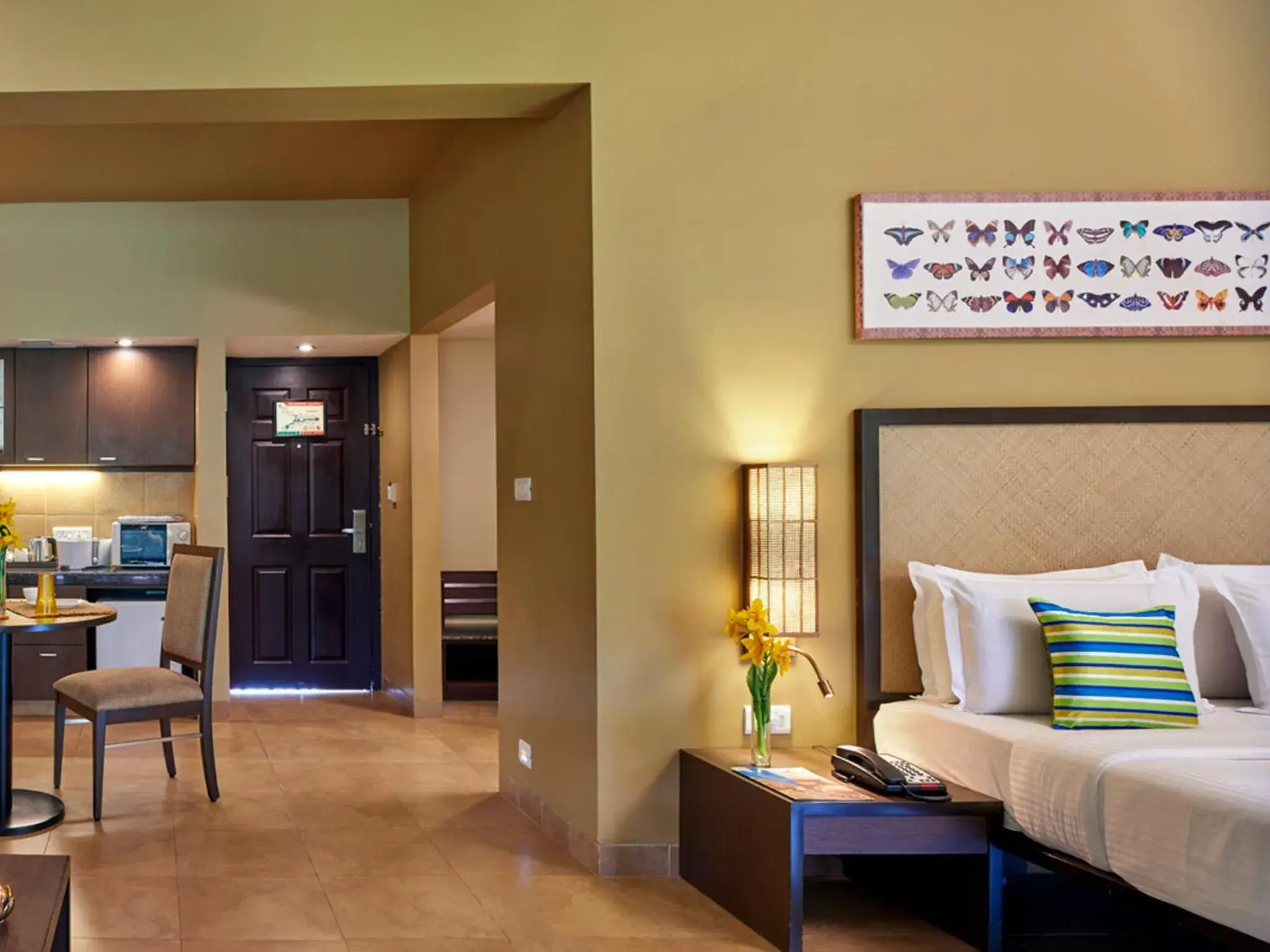 Photo of the whole room, Bed in Club Mahindra Virajpet, Coorg Photo of the whole room, Bed in Club Mahindra Virajpet, Coorg