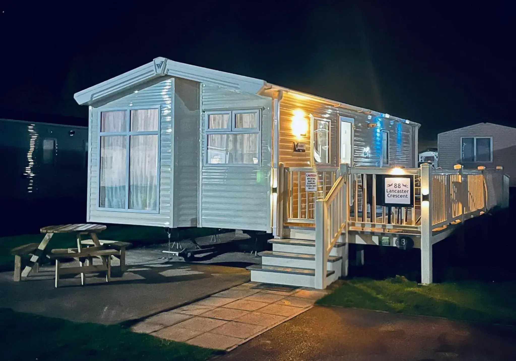 Calypso Hot Tub Breaks Tattershall Lakes Pet Friendly Calypso Hot Tub Breaks Tattershall Lakes Pet Friendly