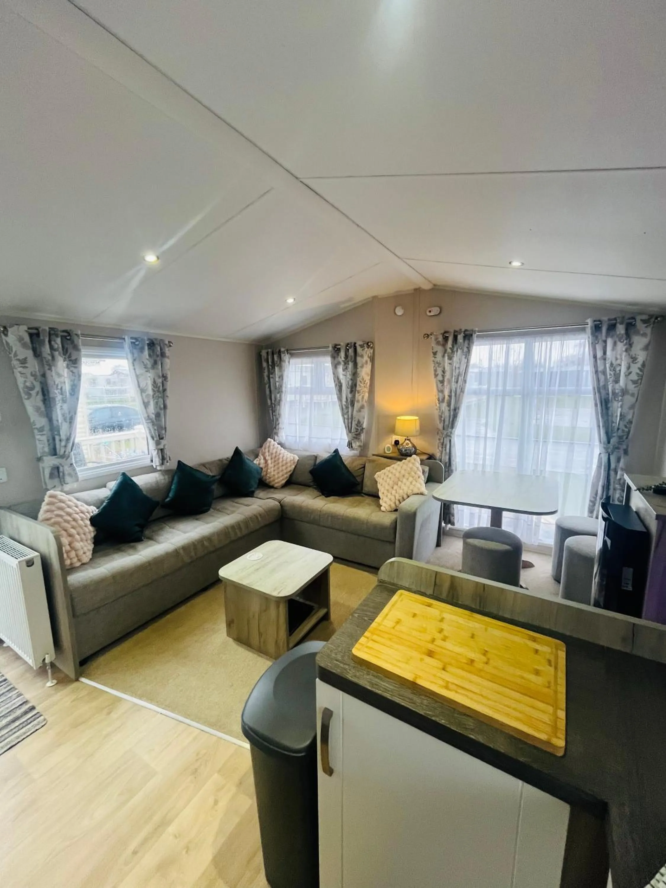 Calypso Hot Tub Breaks Tattershall Lakes Pet Friendly