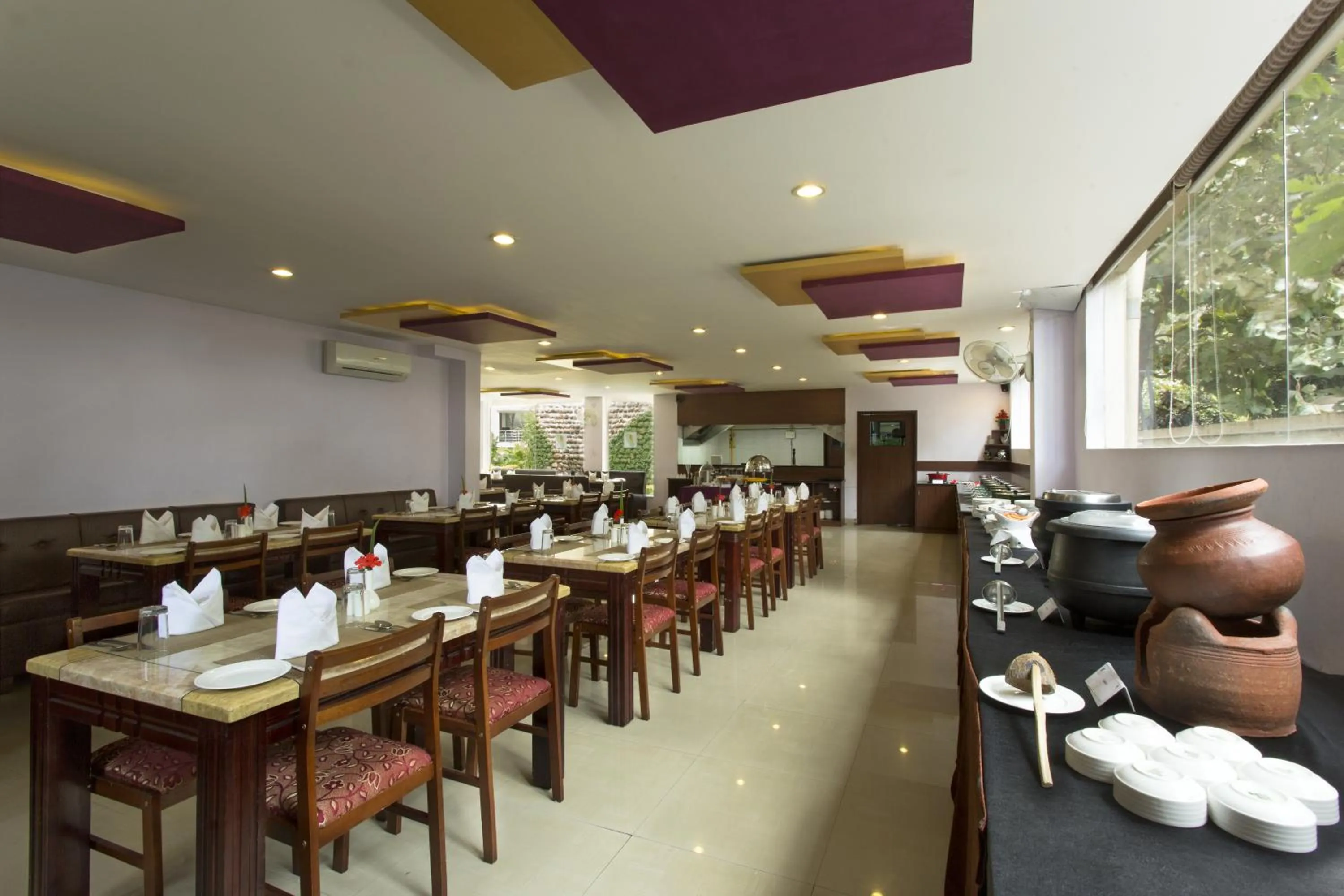 Restaurant/places to eat in Sterling Yelagiri