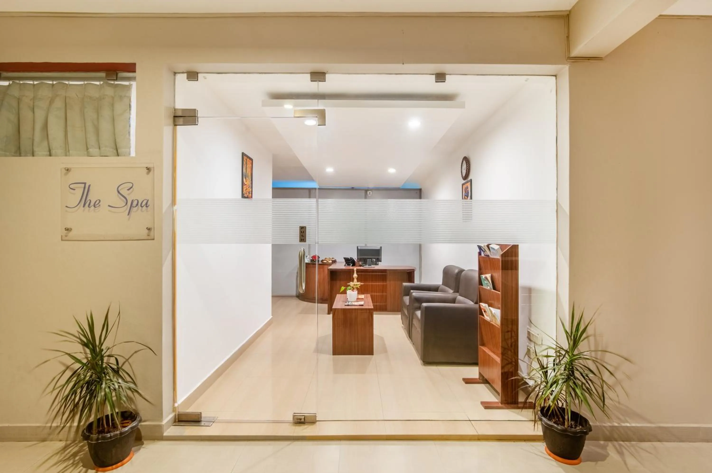 Spa and wellness centre/facilities in Sterling Yelagiri