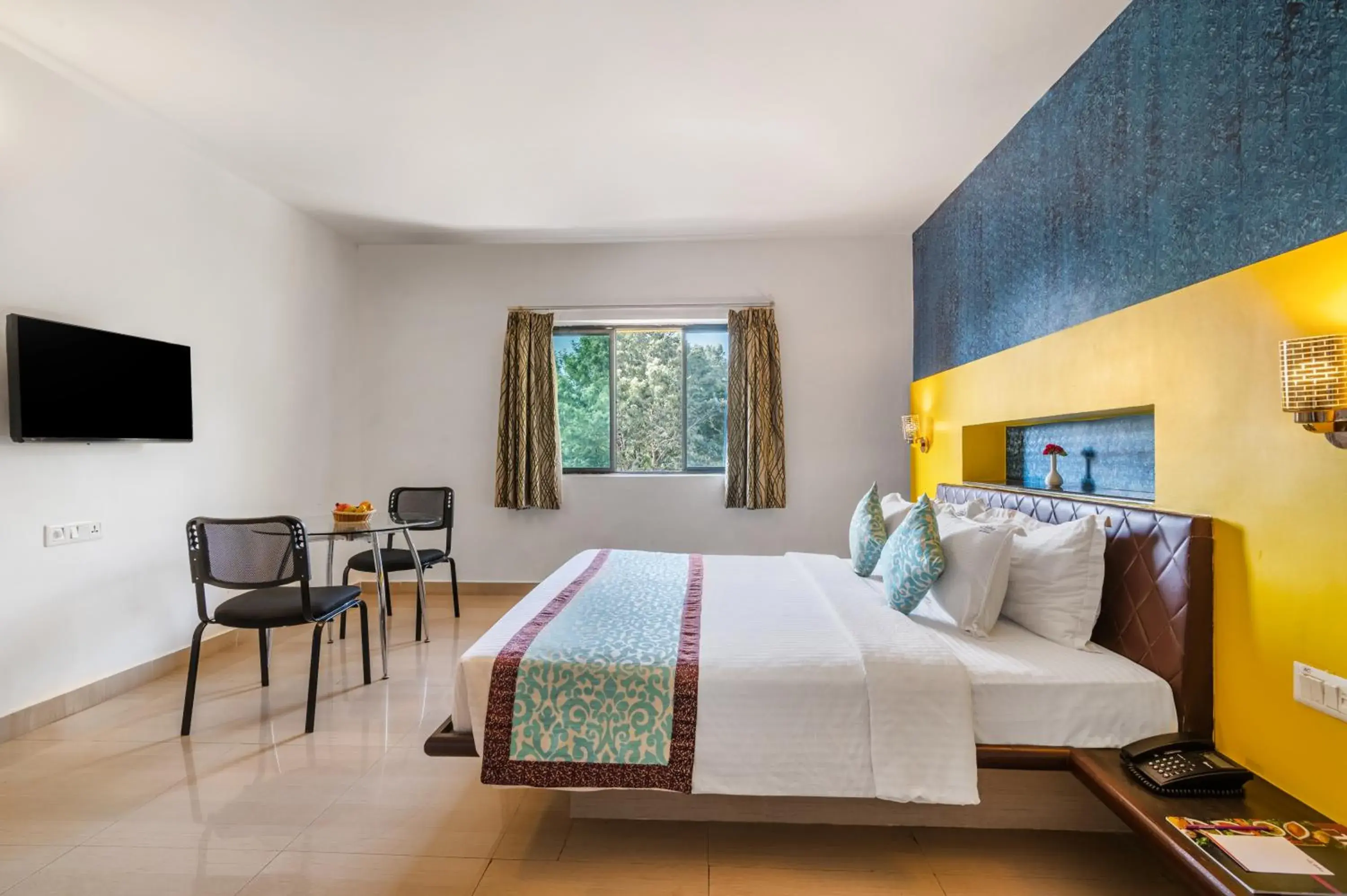 Photo of the whole room, Bed in Sterling Yelagiri Photo of the whole room, Bed in Sterling Yelagiri