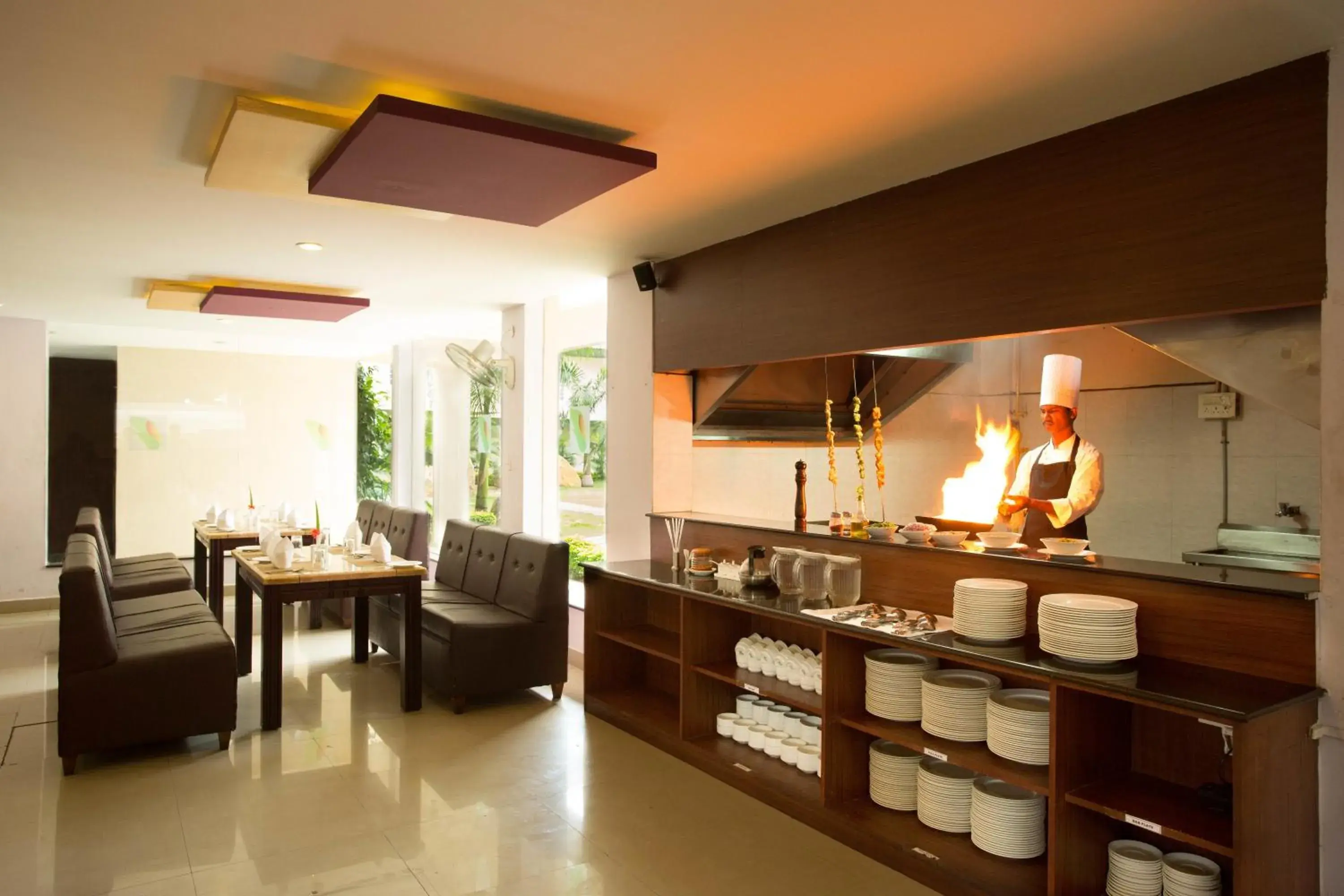 Restaurant/places to eat in Sterling Yelagiri Restaurant/places to eat in Sterling Yelagiri