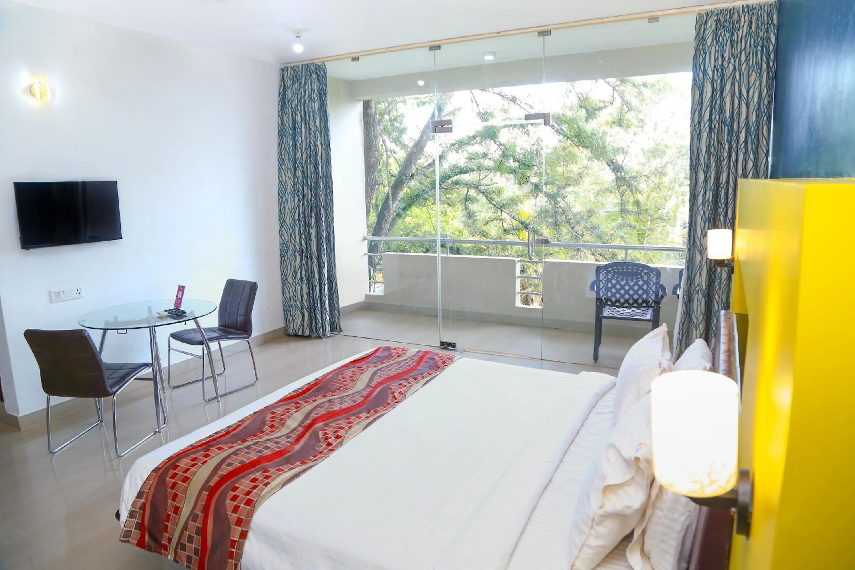 Balcony/Terrace, Bed in Sterling Yelagiri