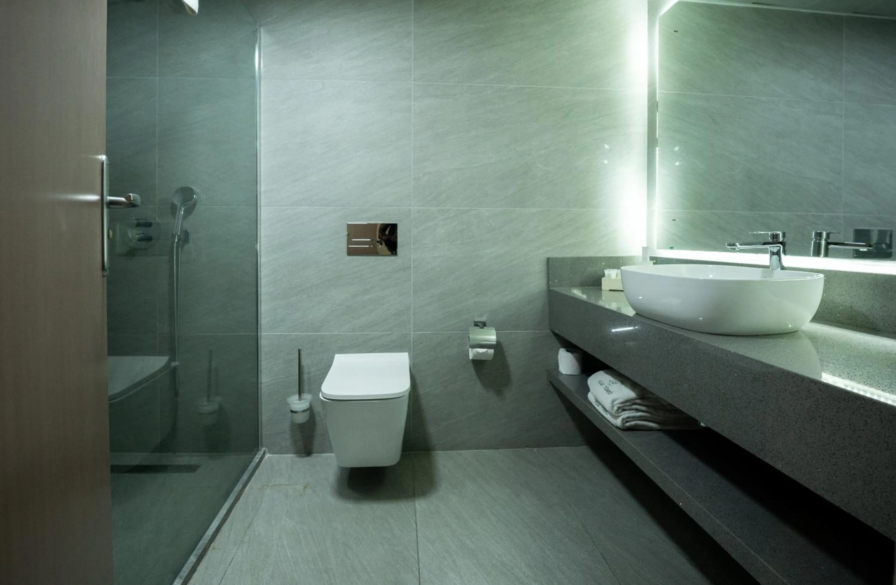 towels in Alisa Hotel North Ridge