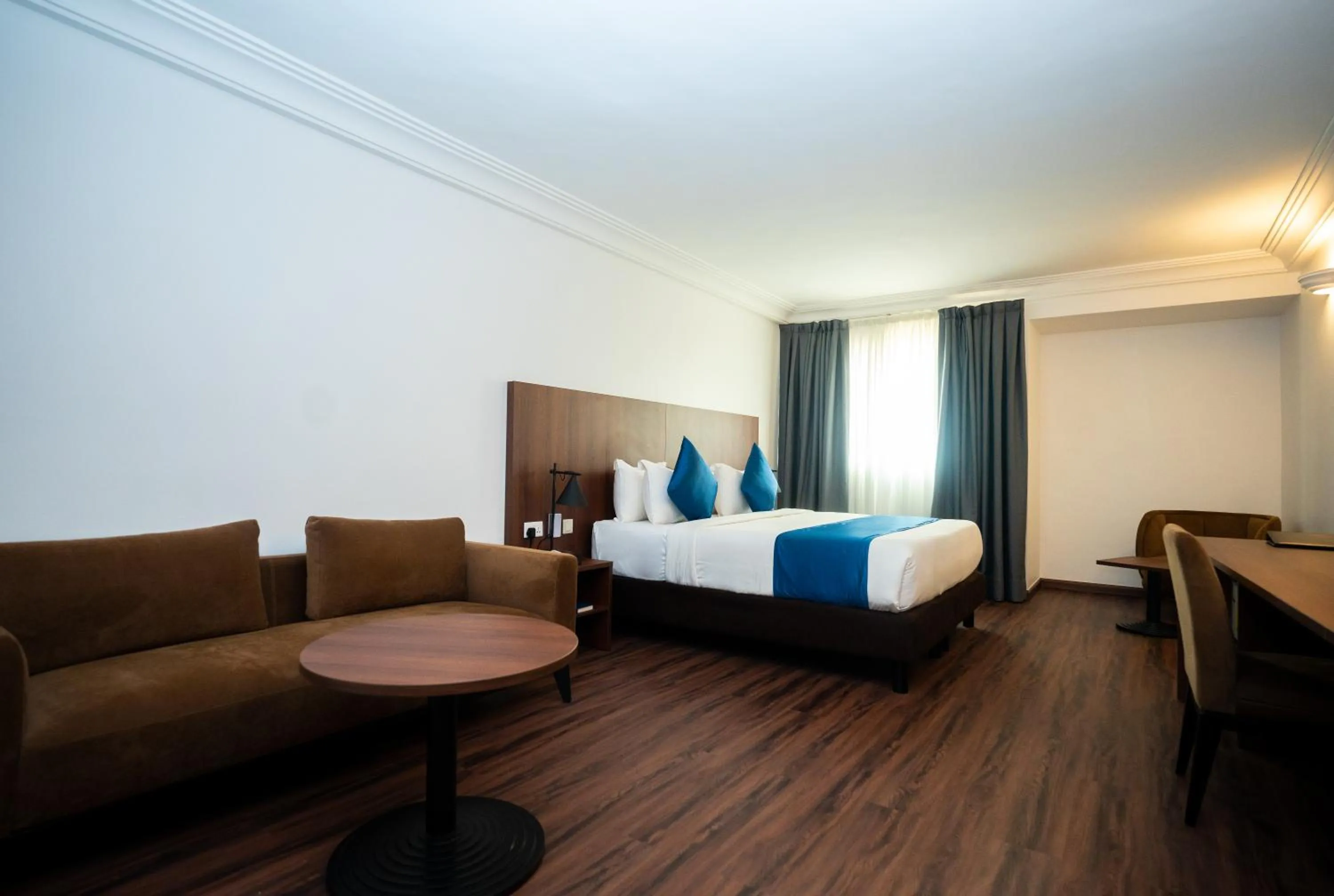 Photo of the whole room, Bed in Alisa Hotel North Ridge