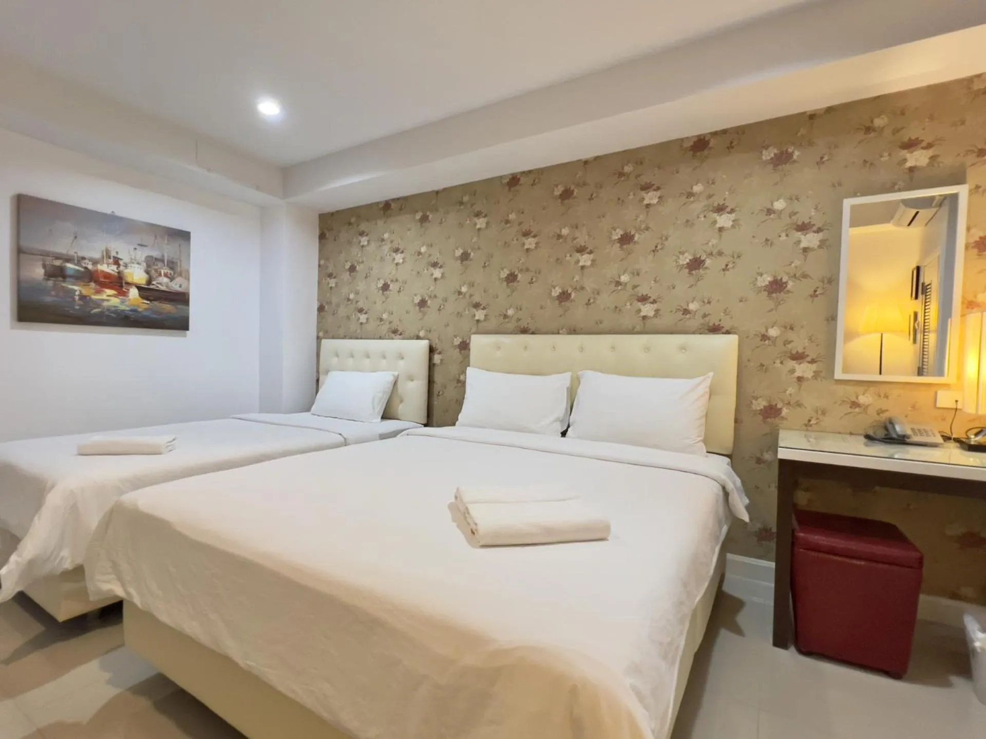 Bedroom, Bed in BaanHim