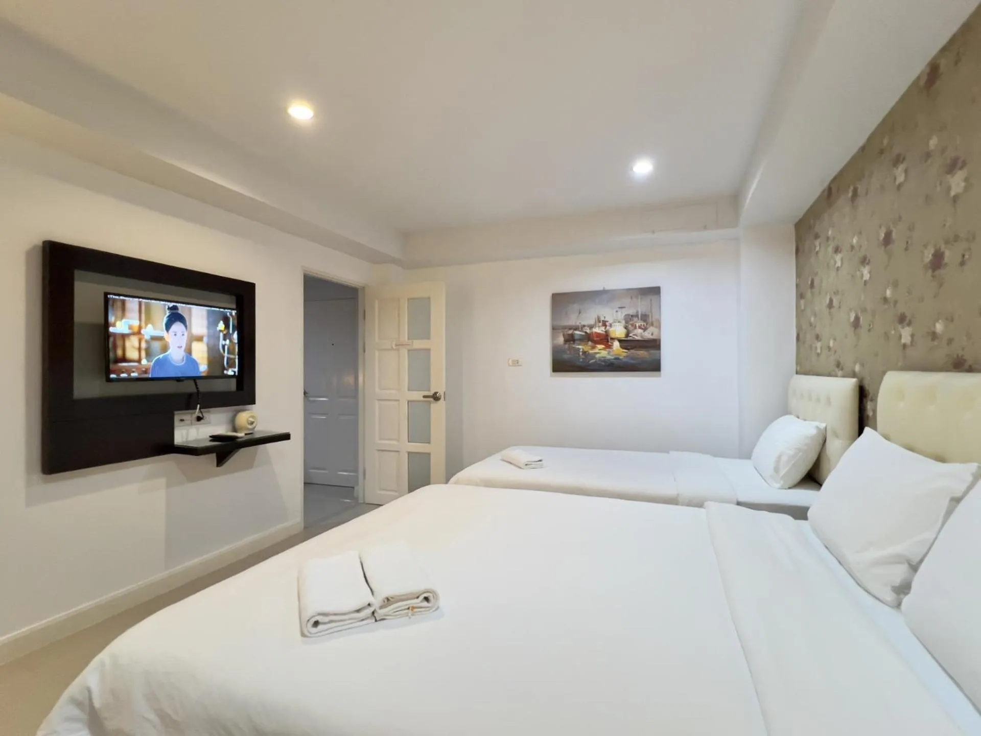 Bedroom, Bed in BaanHim