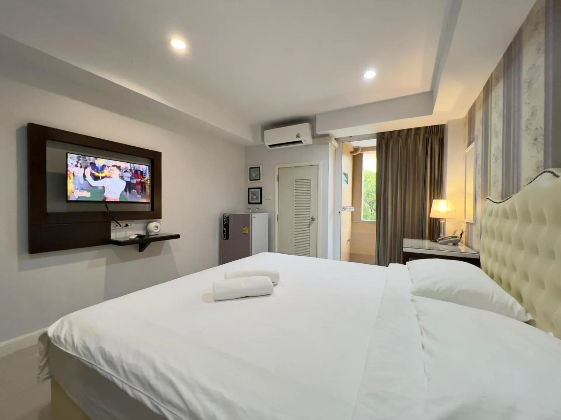 TV and multimedia, Bed in BaanHim