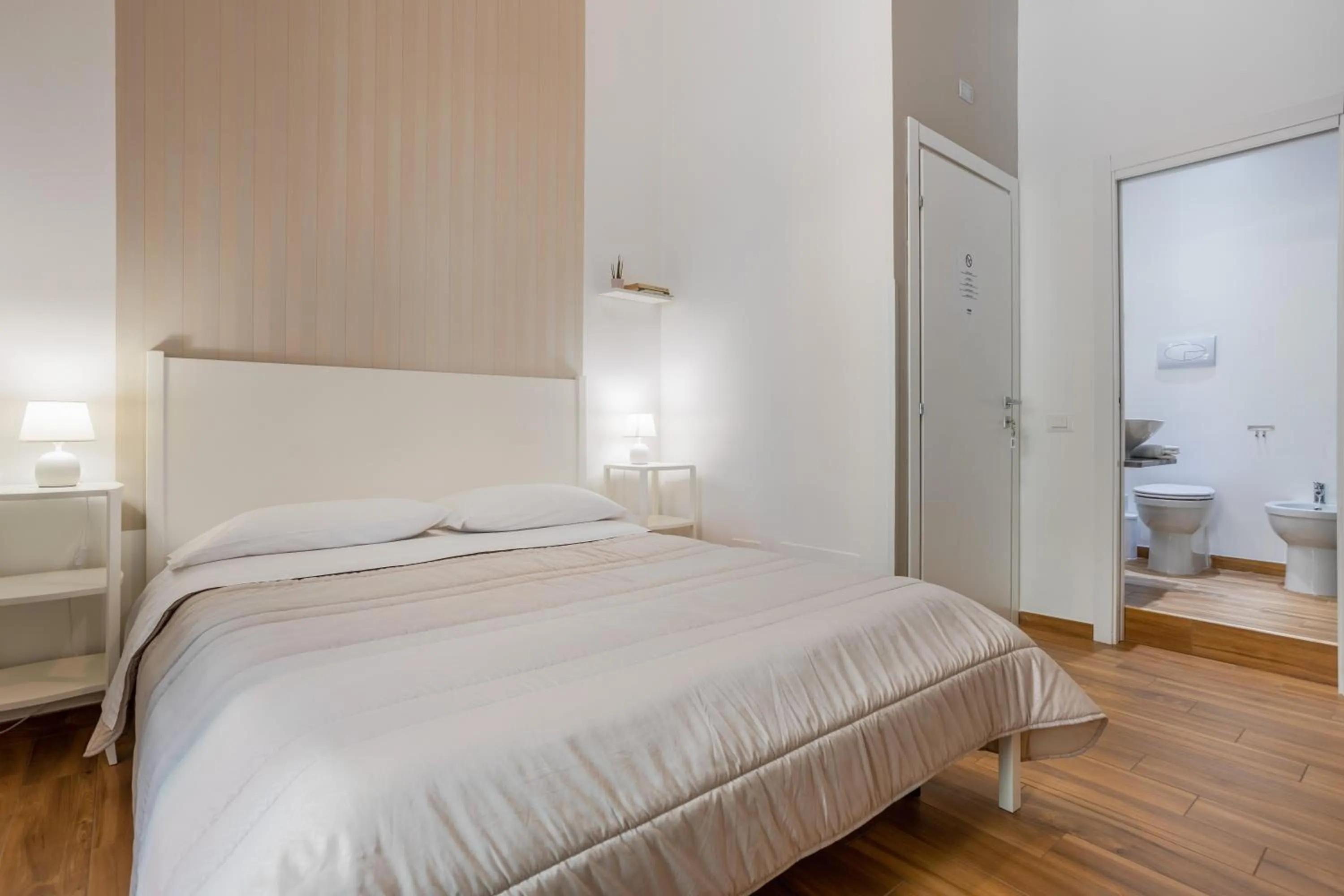 Bed in B&B Palermo Bella Rooms and Suites