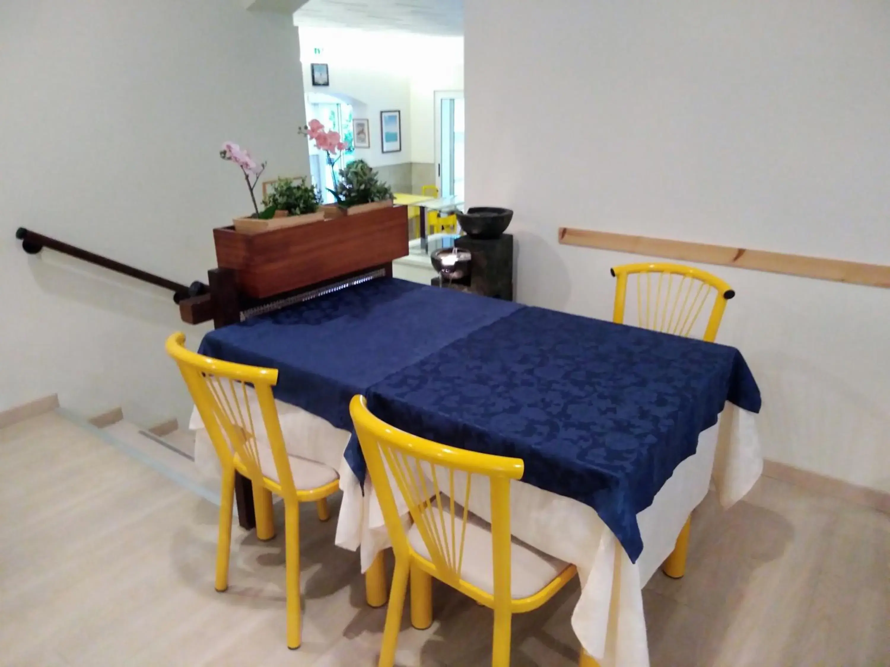 Dining Area in Hotel Aros