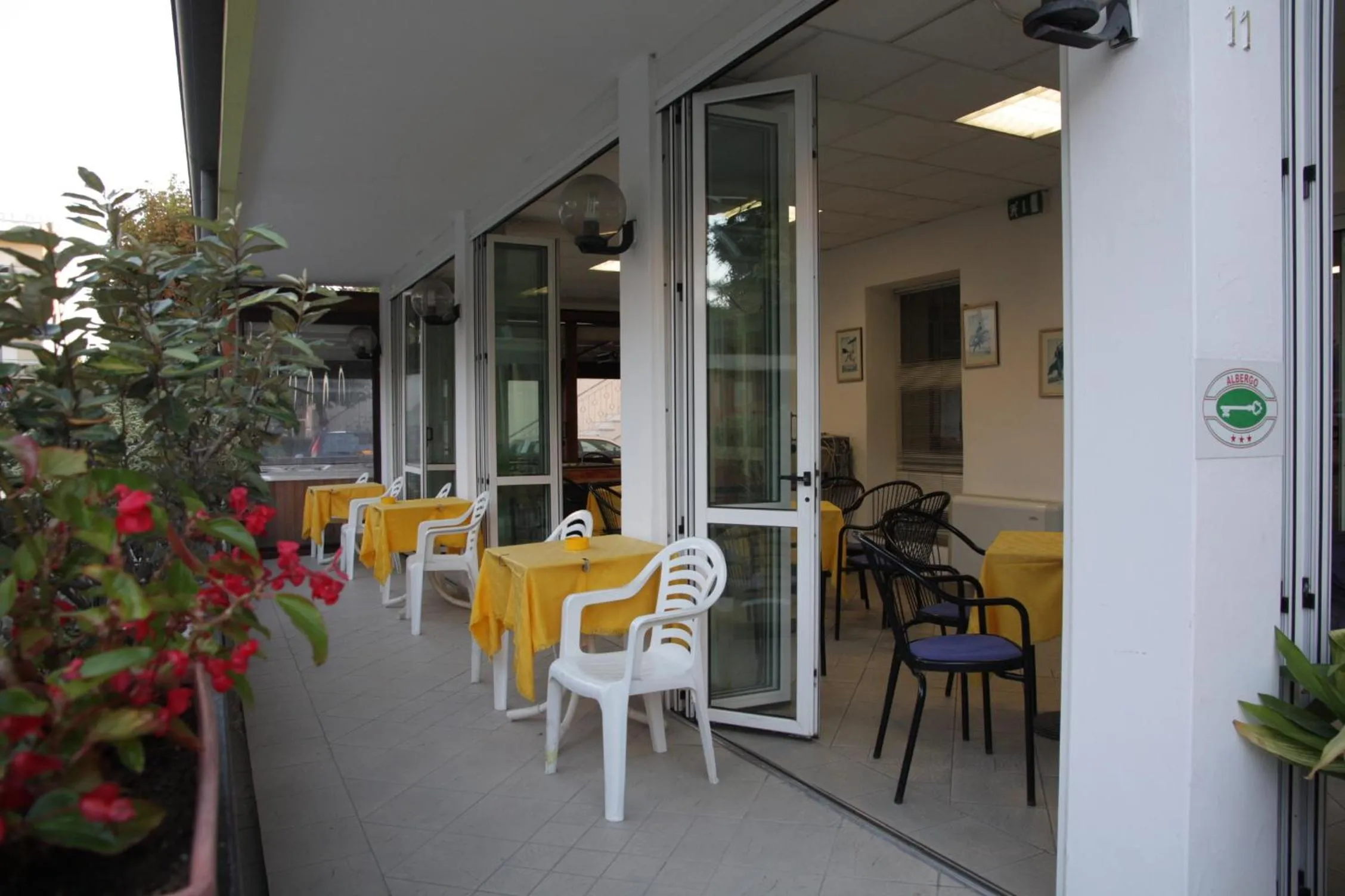 Facade/entrance in Hotel Aros