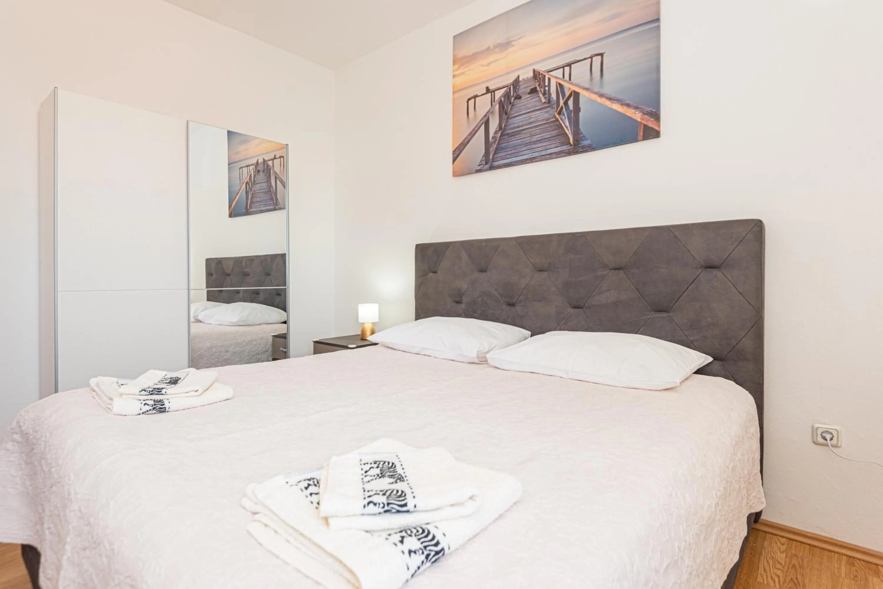 Apartments Burazer