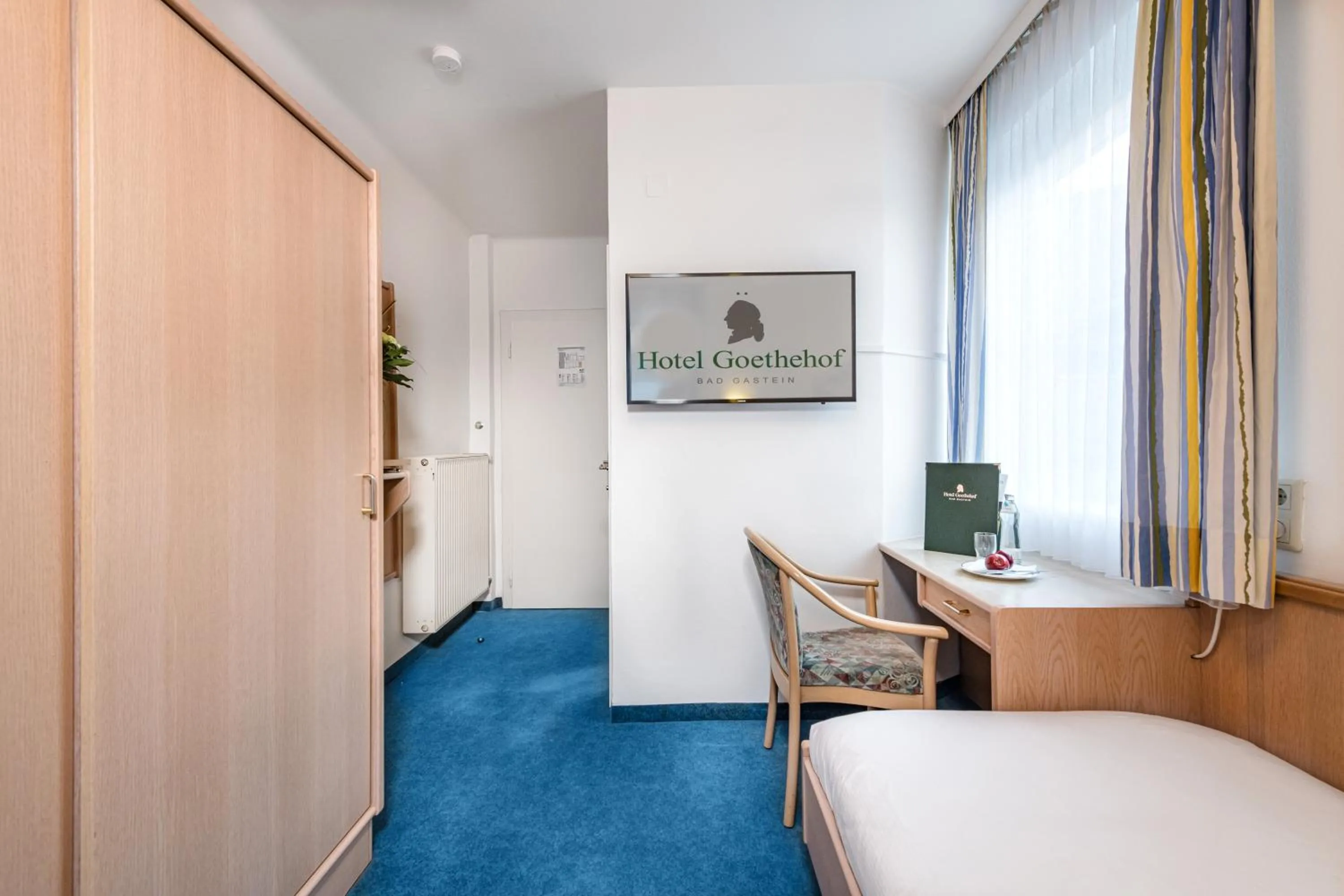 Bedroom, Bed in Hotel Goethehof