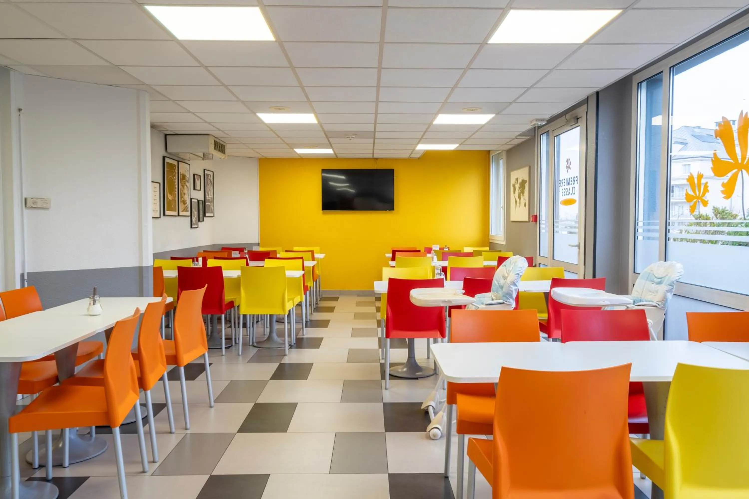 Breakfast in Premiere Classe Roissy Aéroport Charles De Gaulle