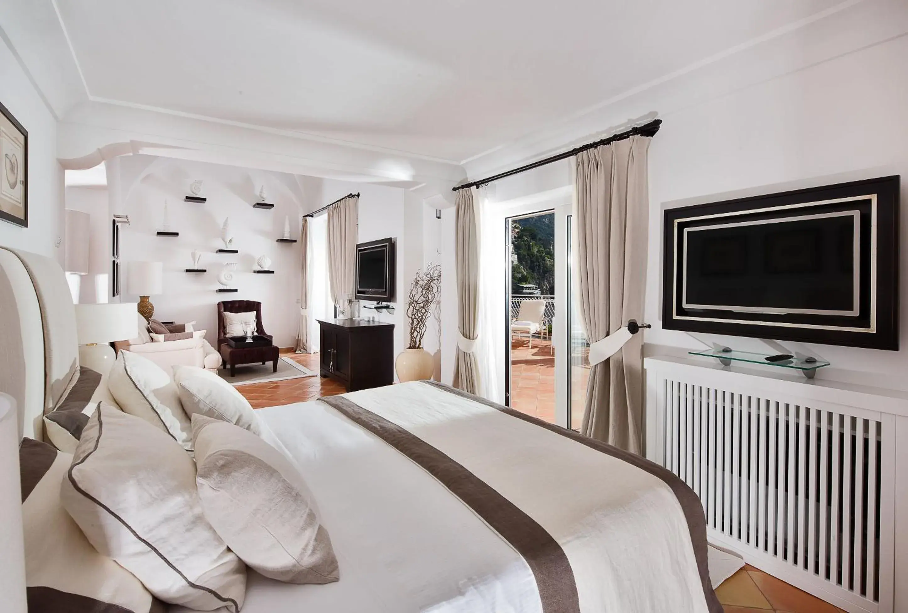 Photo of the whole room, Bed in Covo Dei Saraceni Photo of the whole room, Bed in Covo Dei Saraceni