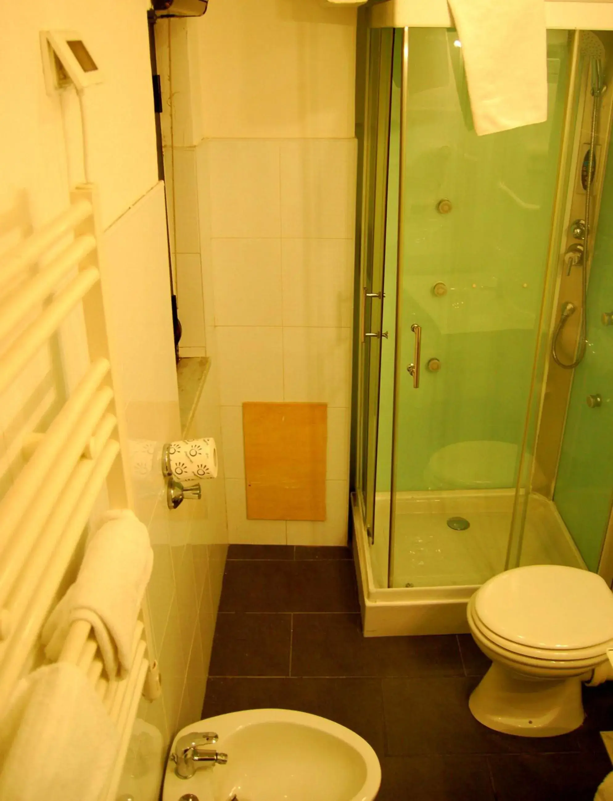 Quadruple Room - single occupancy in Bellevue del Golfo Hotel & Spa Quadruple Room - single occupancy in Bellevue del Golfo Hotel & Spa