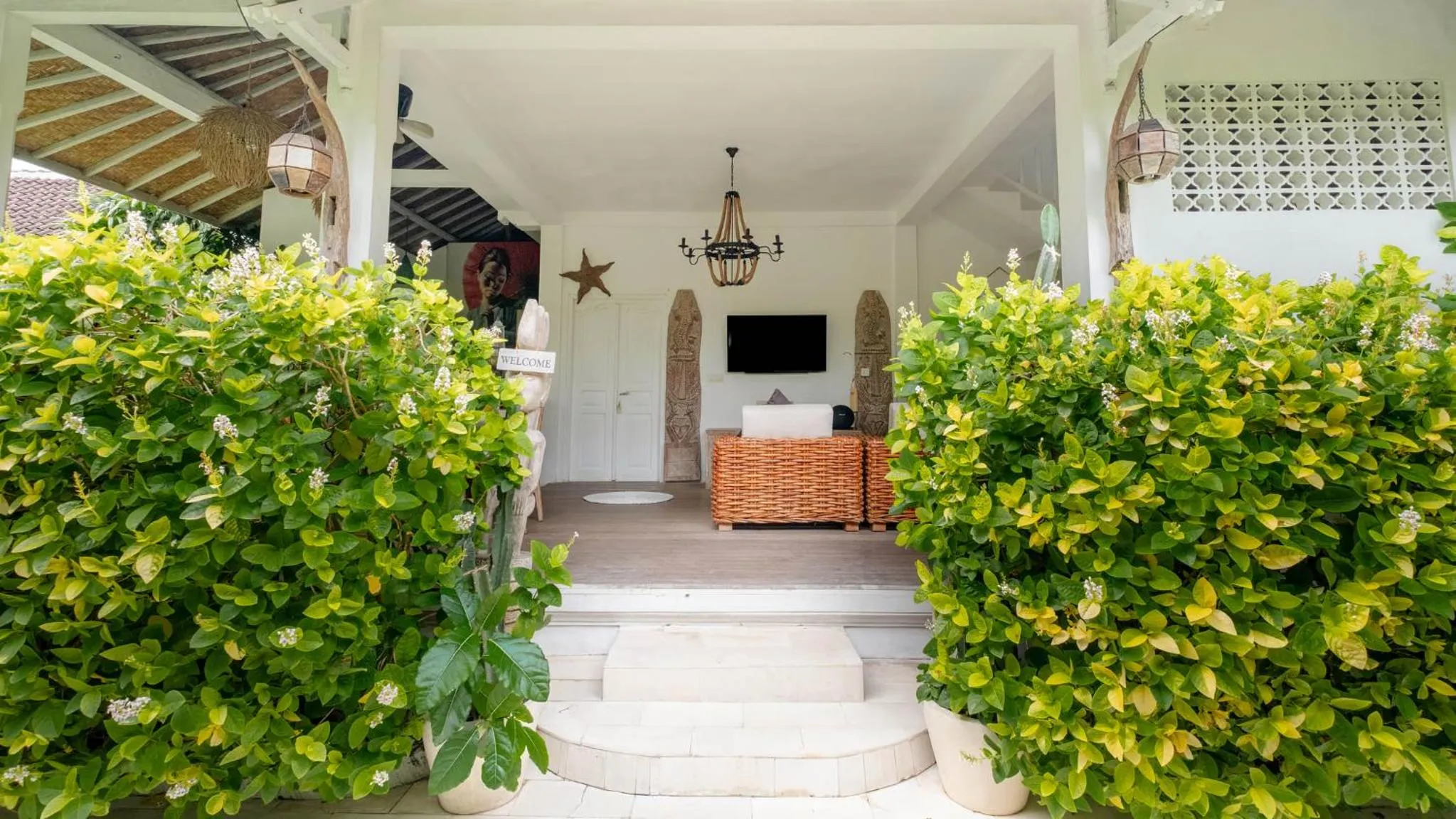 Property building in The Ocean Luxury Villas