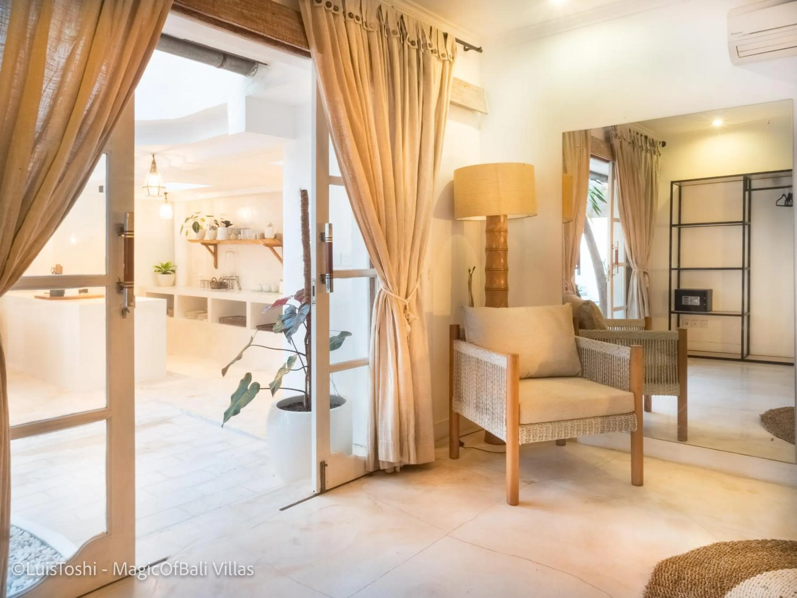 Bedroom, Bed in The Ocean Luxury Villas