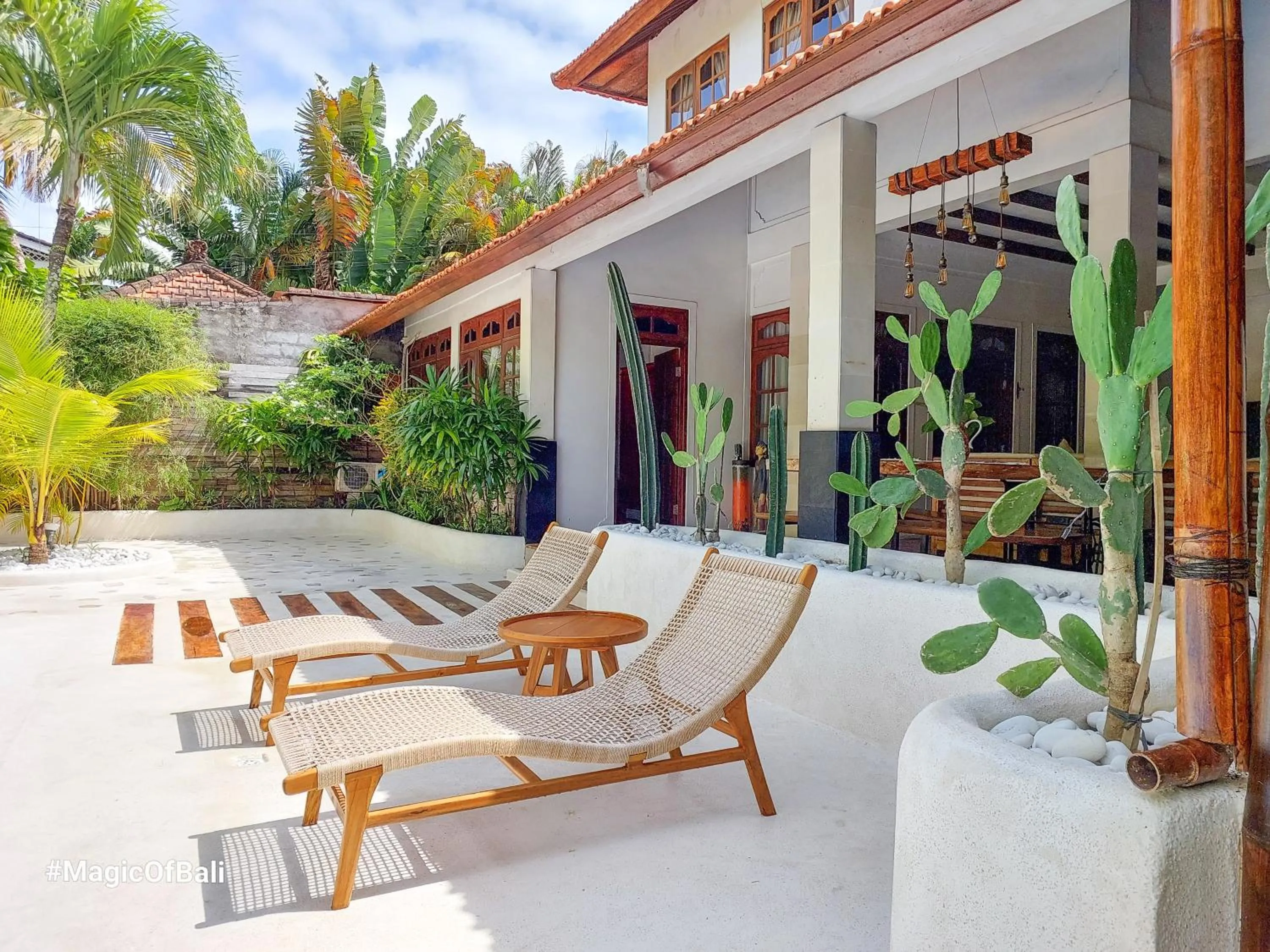 Property building in The Ocean Luxury Villas