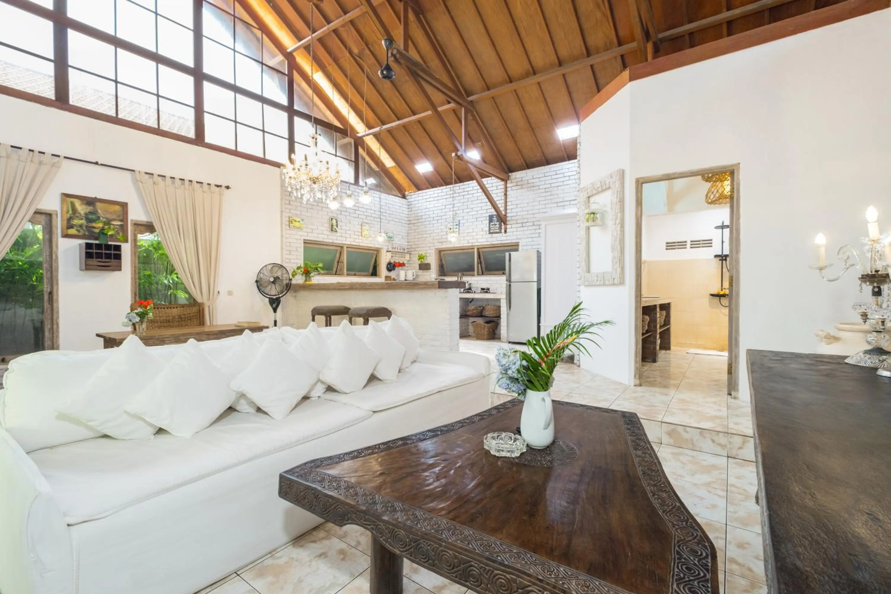 Living room in The Ocean Luxury Villas