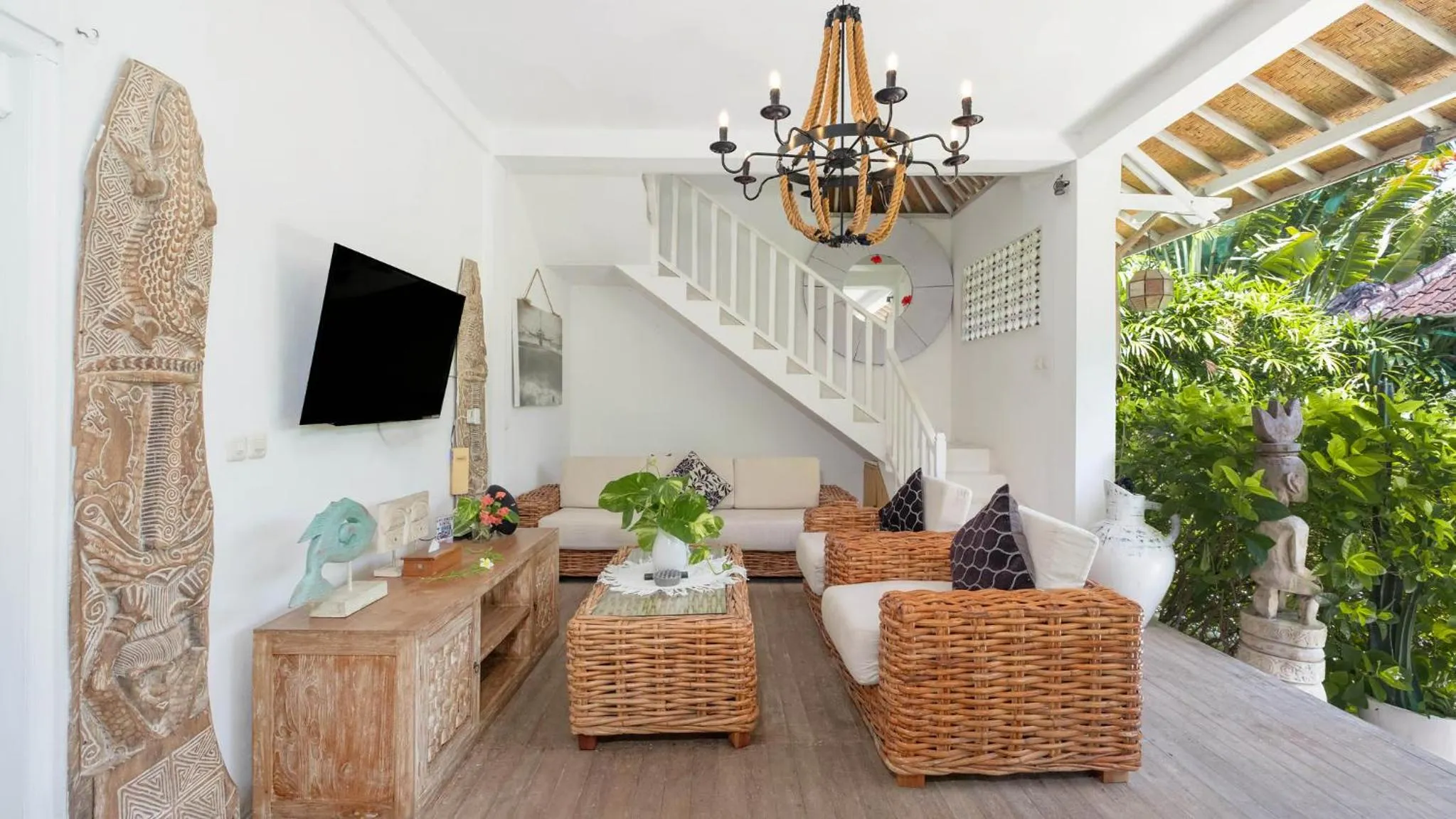 Living room in The Ocean Luxury Villas