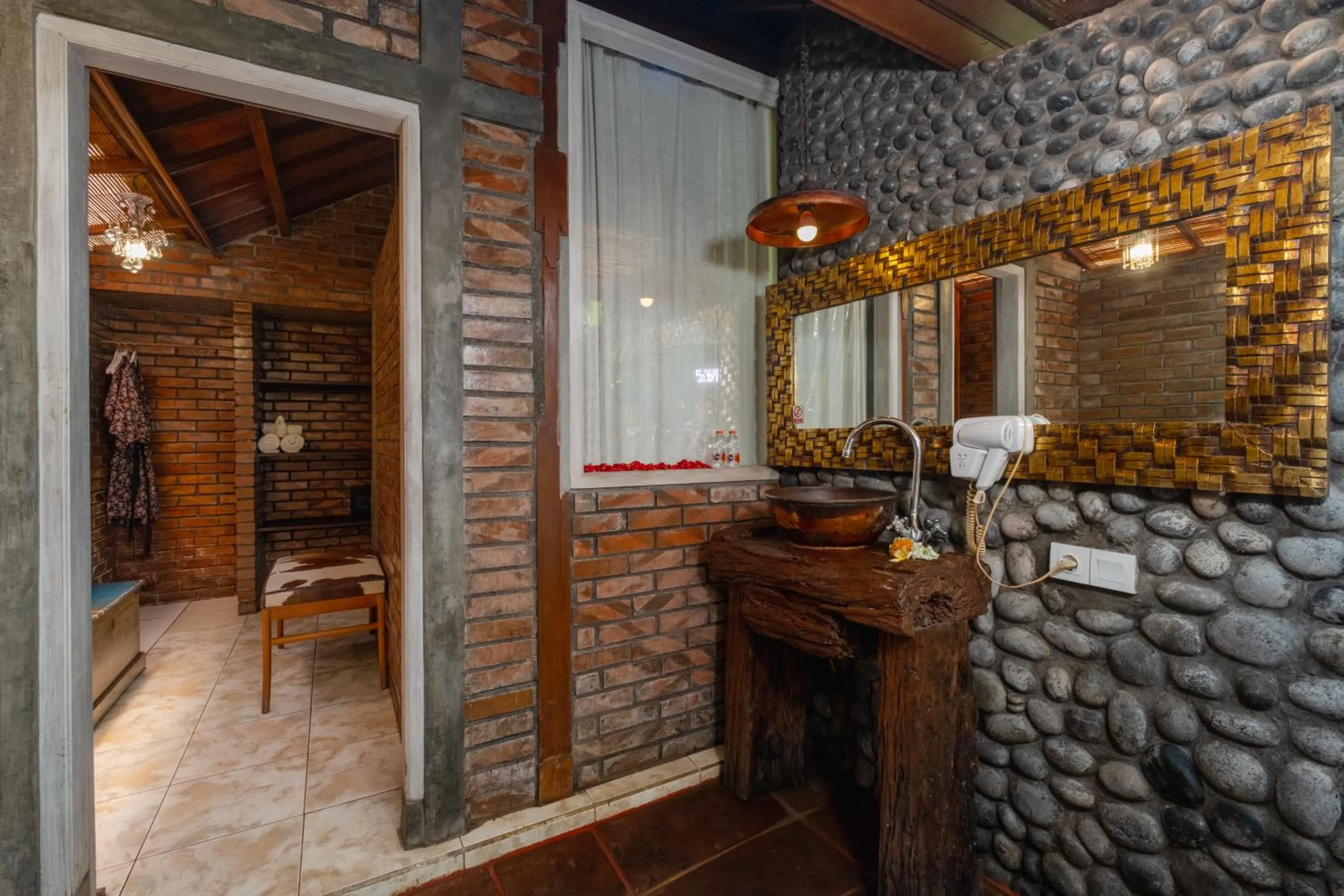 Shower in The Ocean Luxury Villas