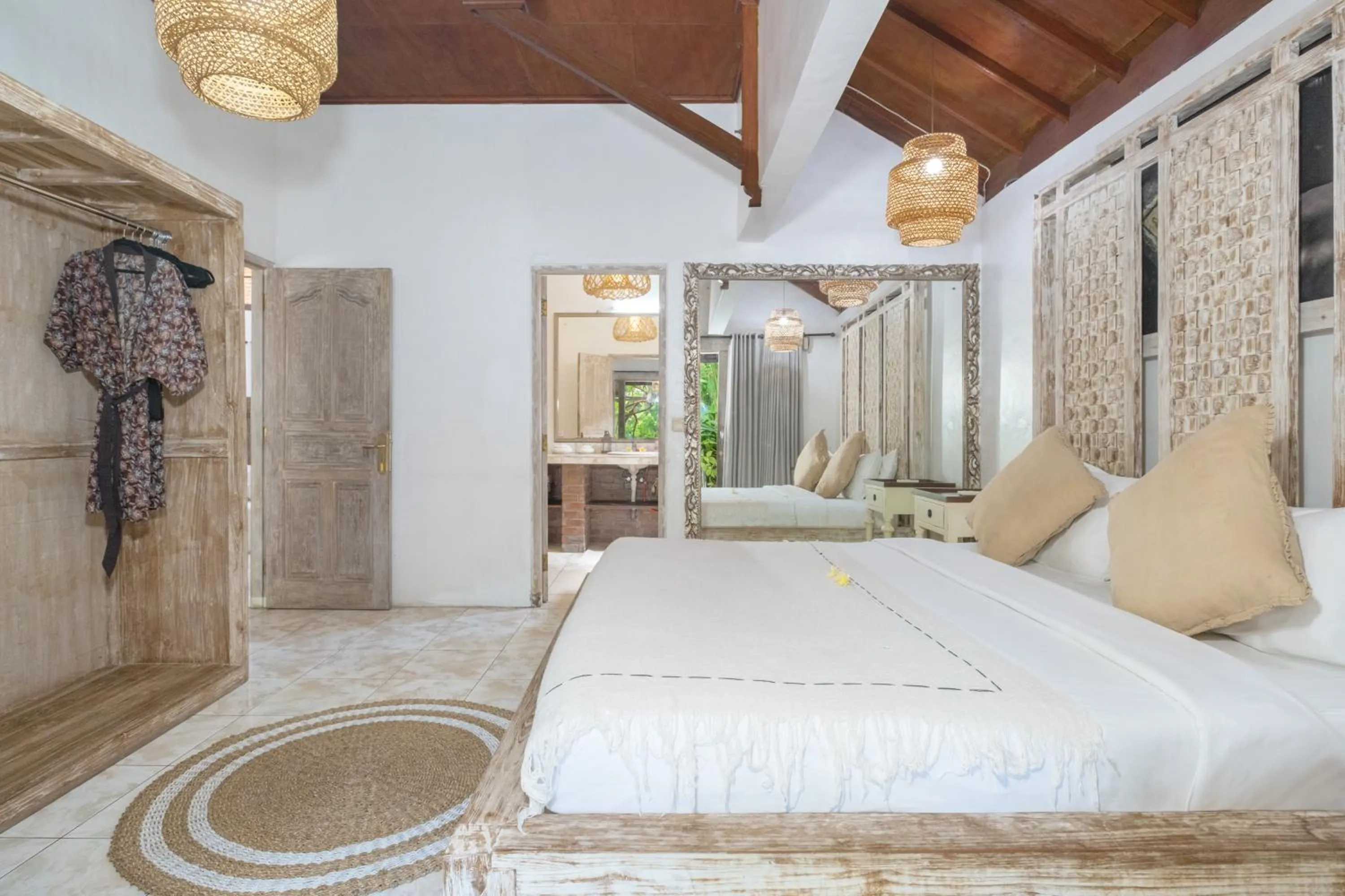 Bedroom, Bed in The Ocean Luxury Villas
