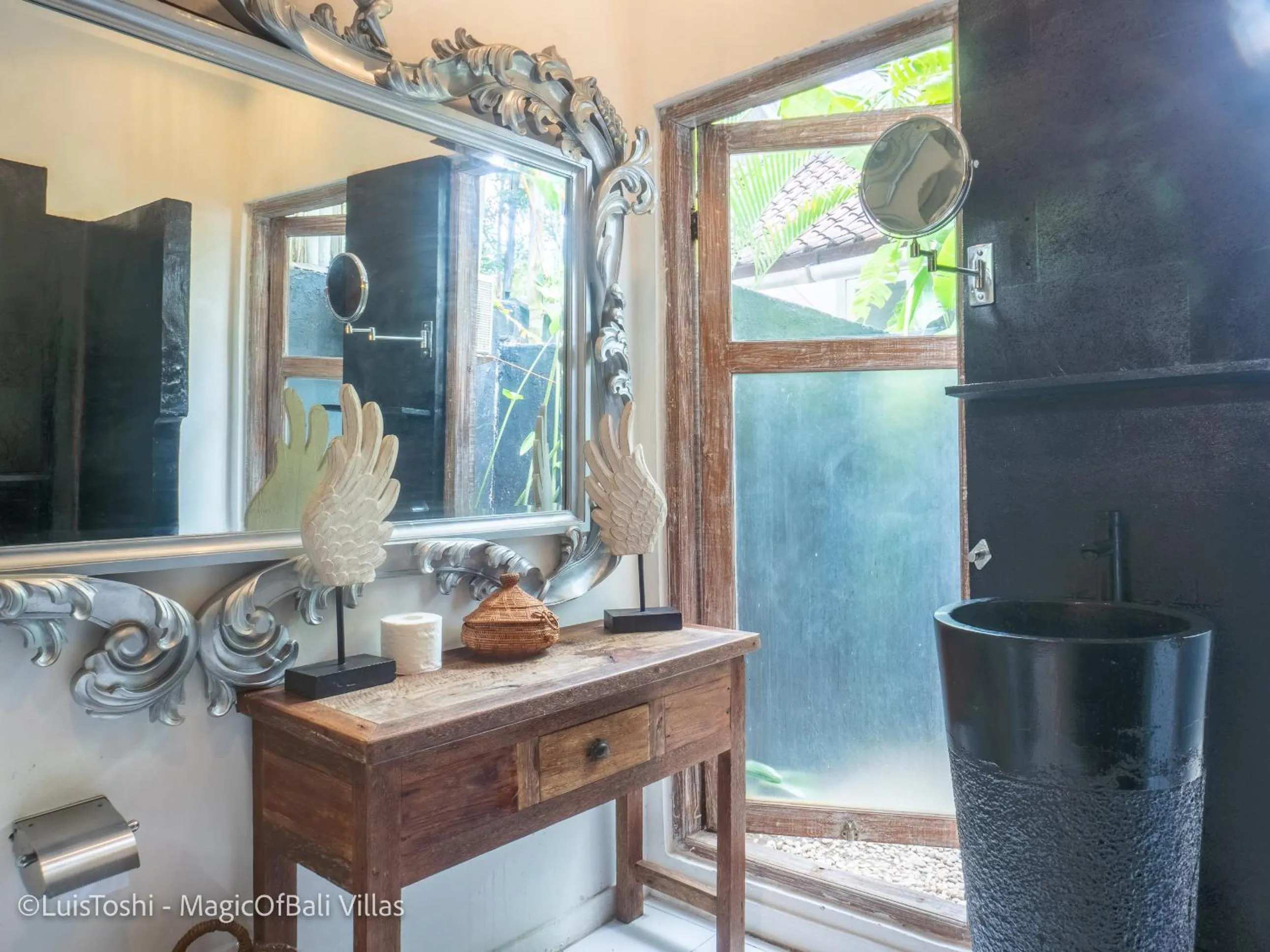 Bathroom in The Ocean Luxury Villas