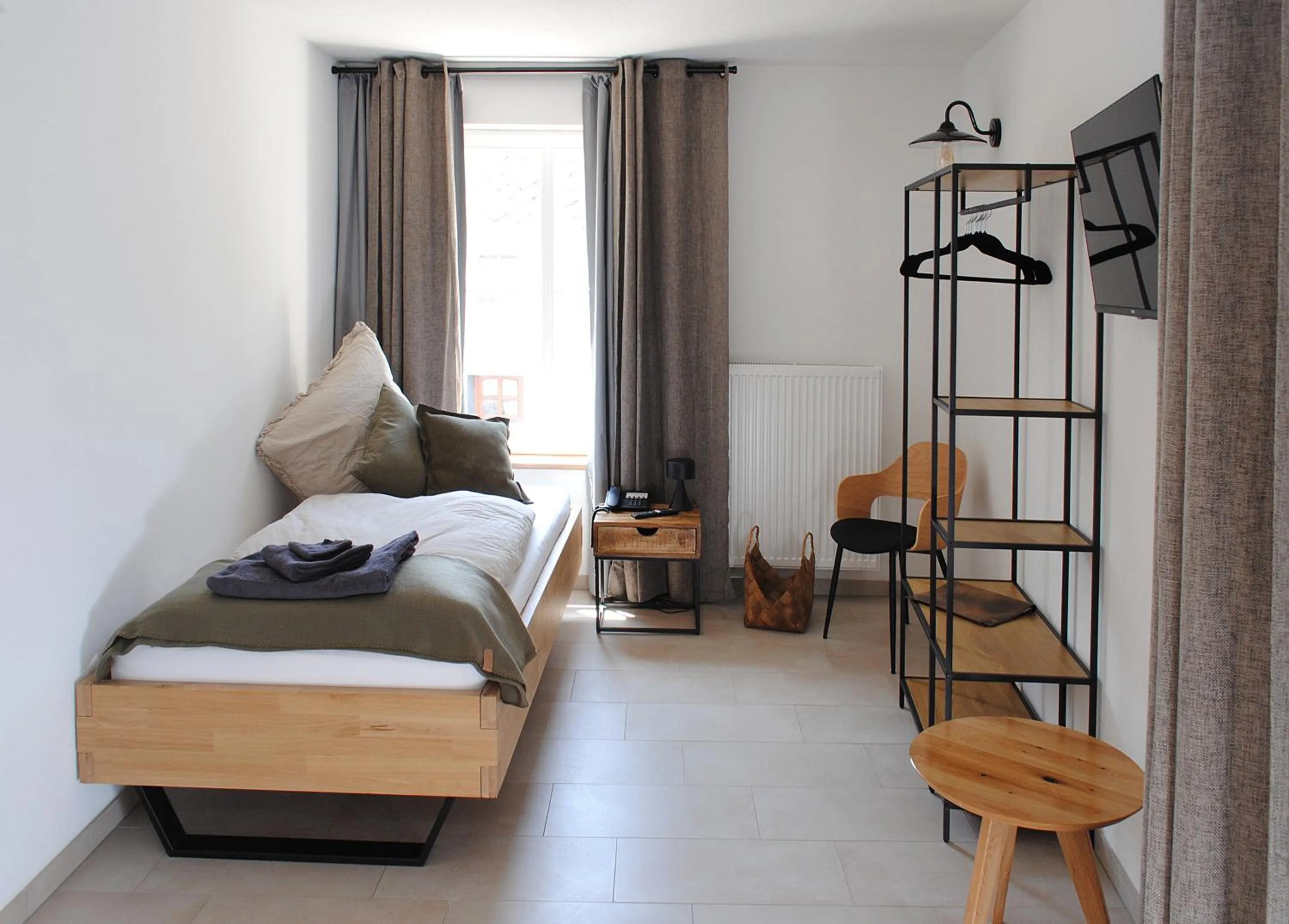 Photo of the whole room, Bed in Landhaus Gräfendhron