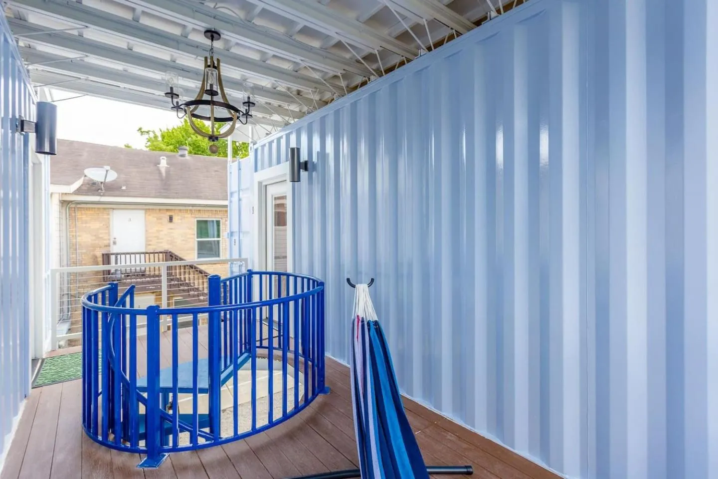 East Downtown Mico-luxe Container living pod #8