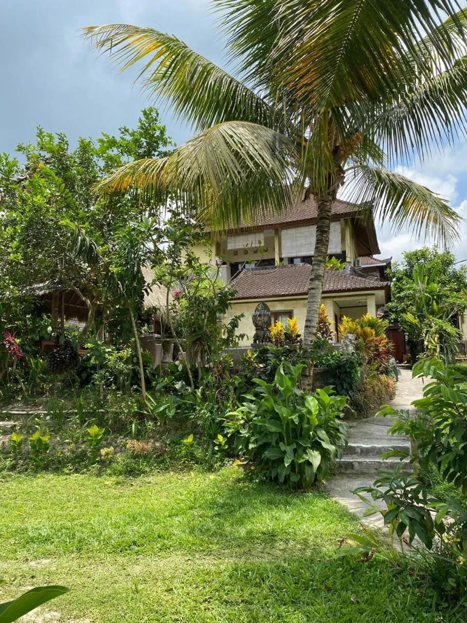 Garden in Dukuh Village Villas & Art