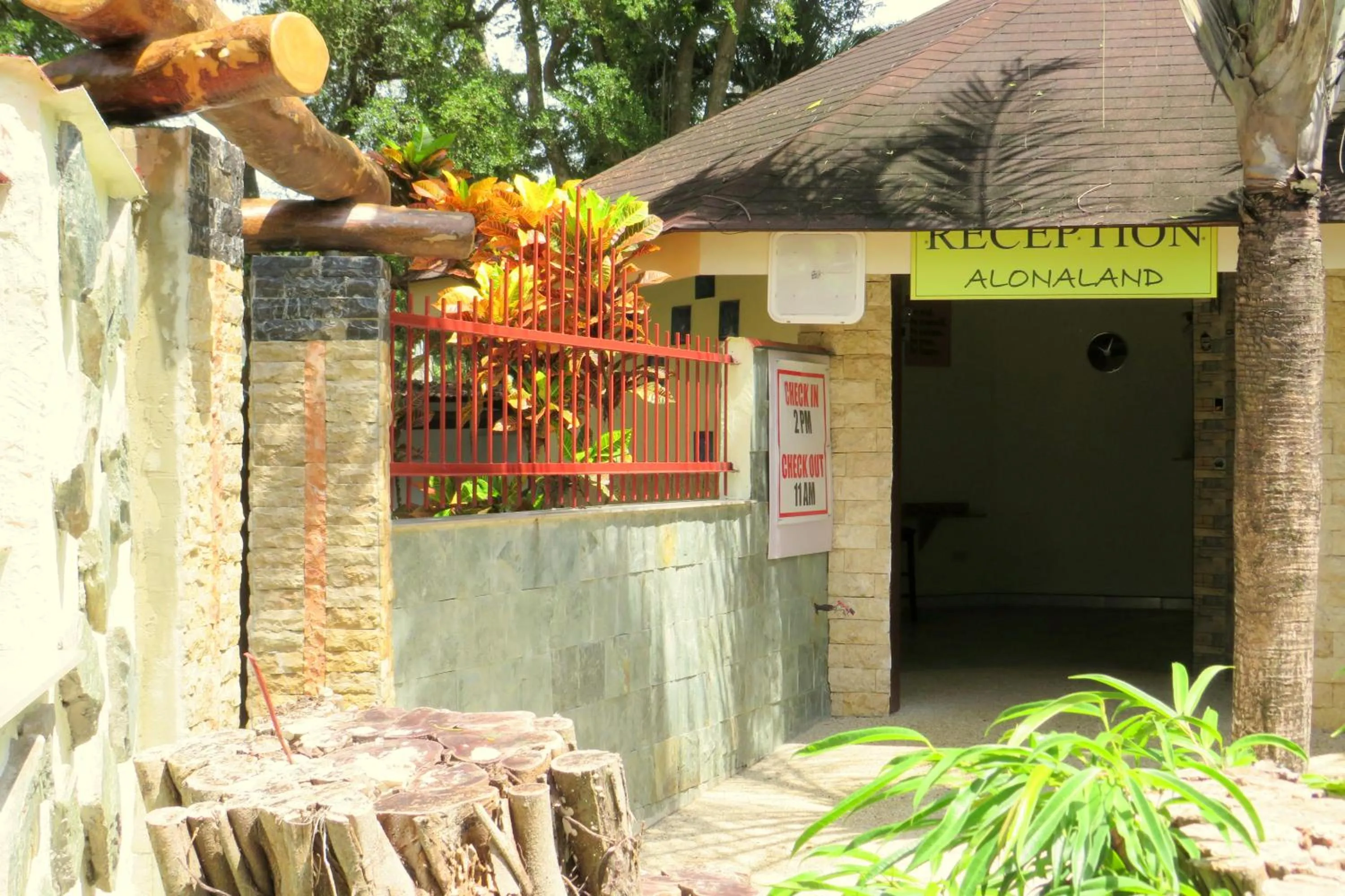Lobby or reception in ALONALAND RESORT