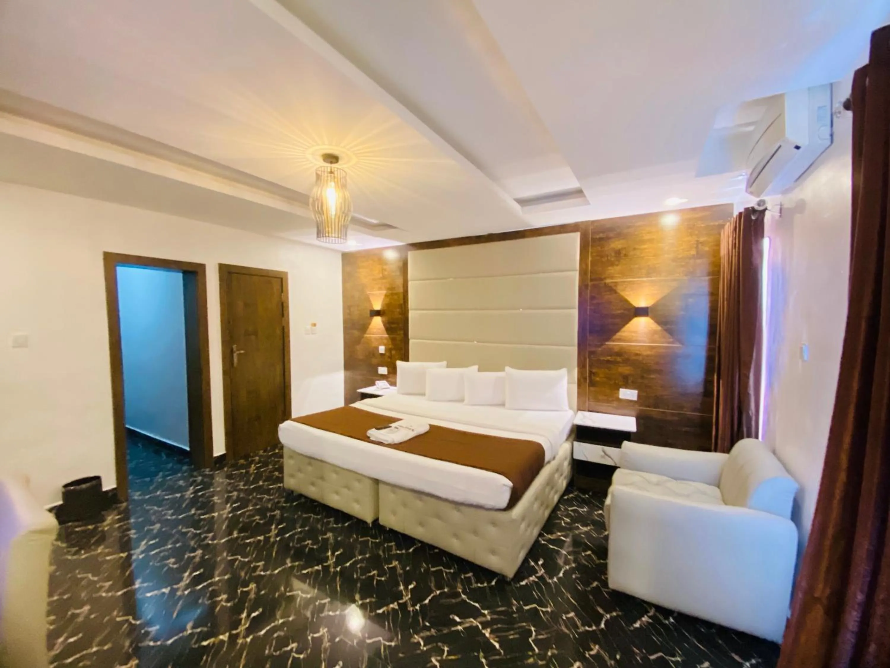 Bed in Presken Hotel Oniru, Victoria Island