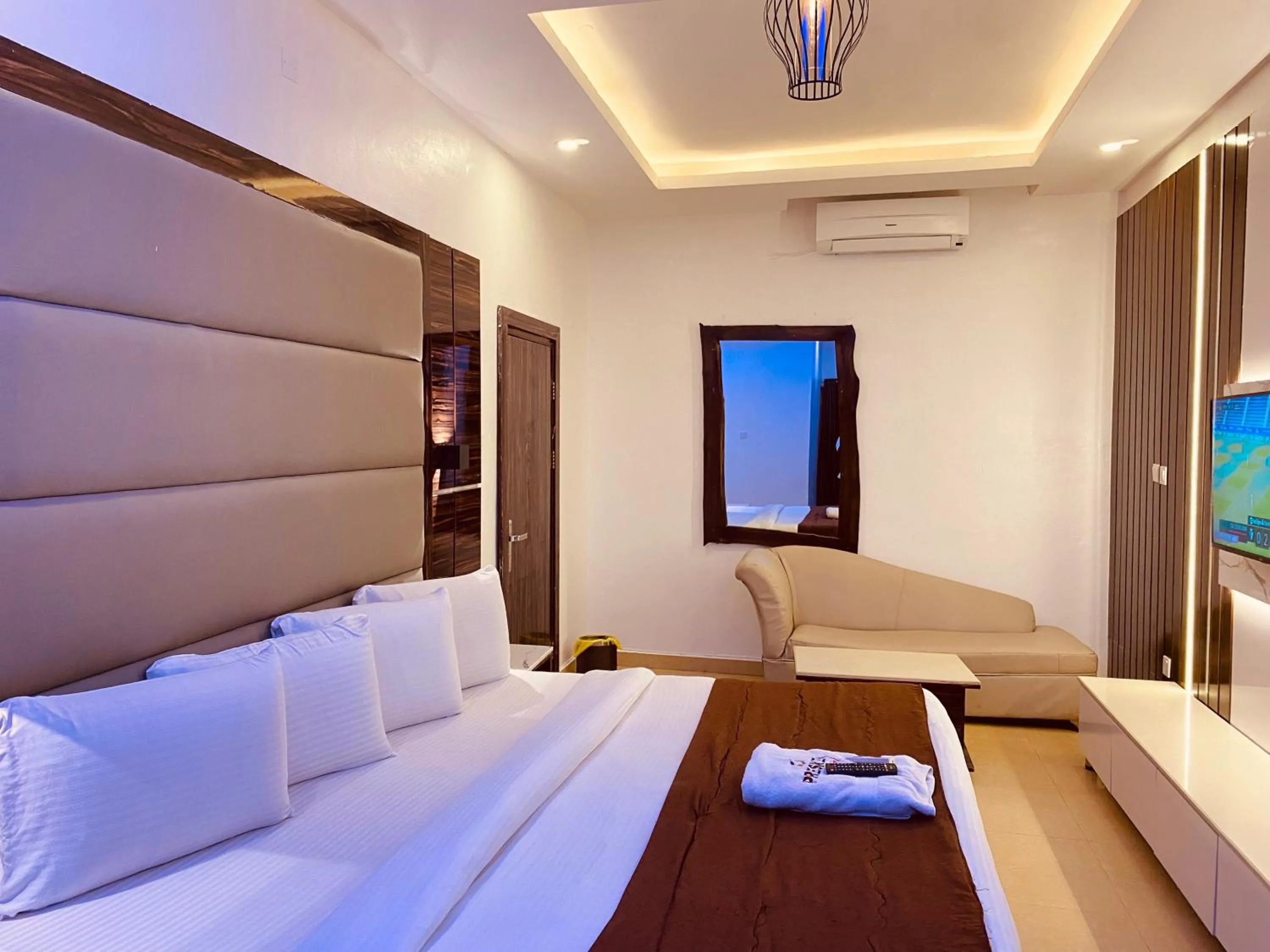 Bed in Presken Hotel Oniru, Victoria Island