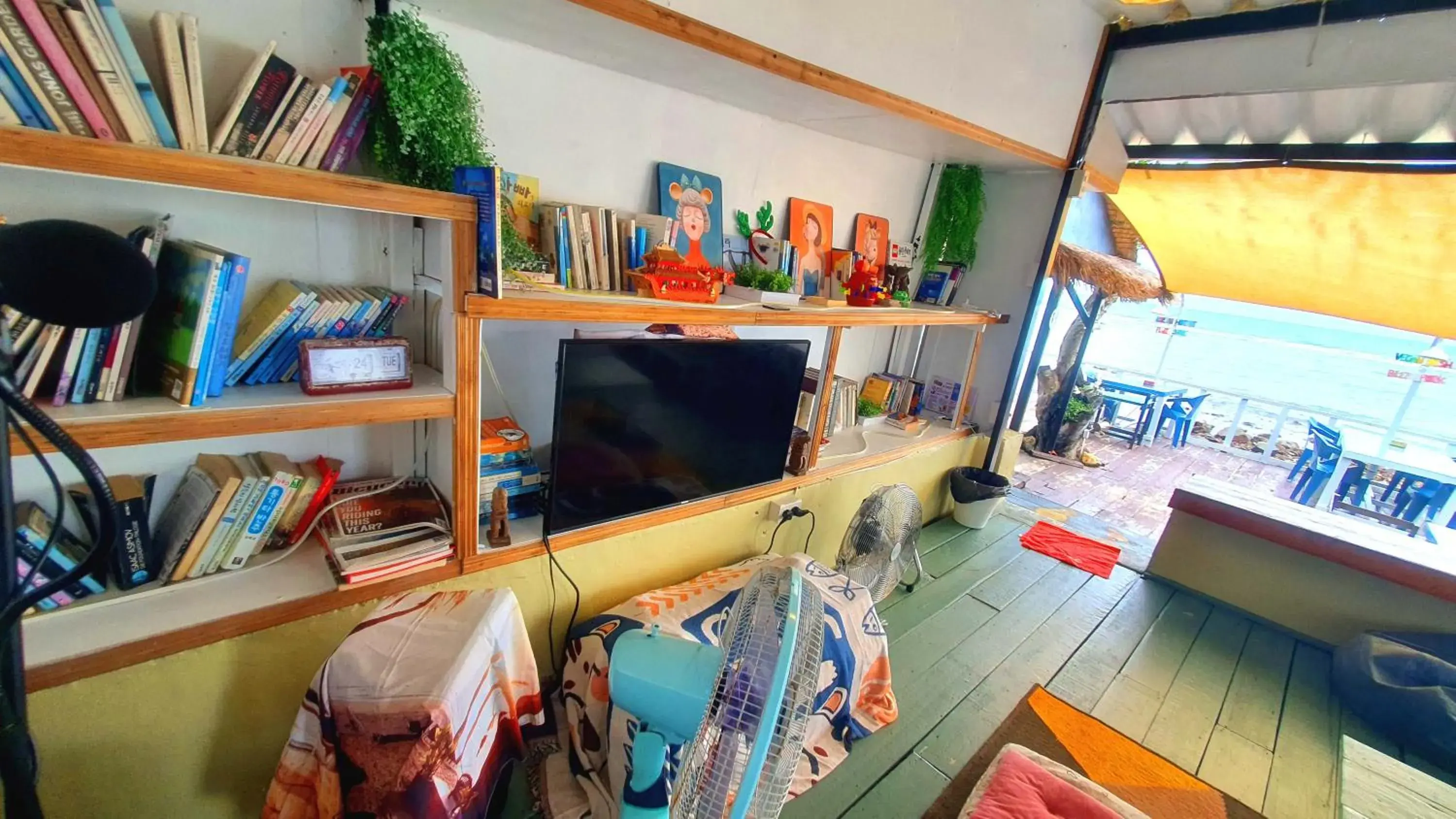 Restaurant/places to eat in Kohchang 7 seaview bungalow Restaurant/places to eat in Kohchang 7 seaview bungalow