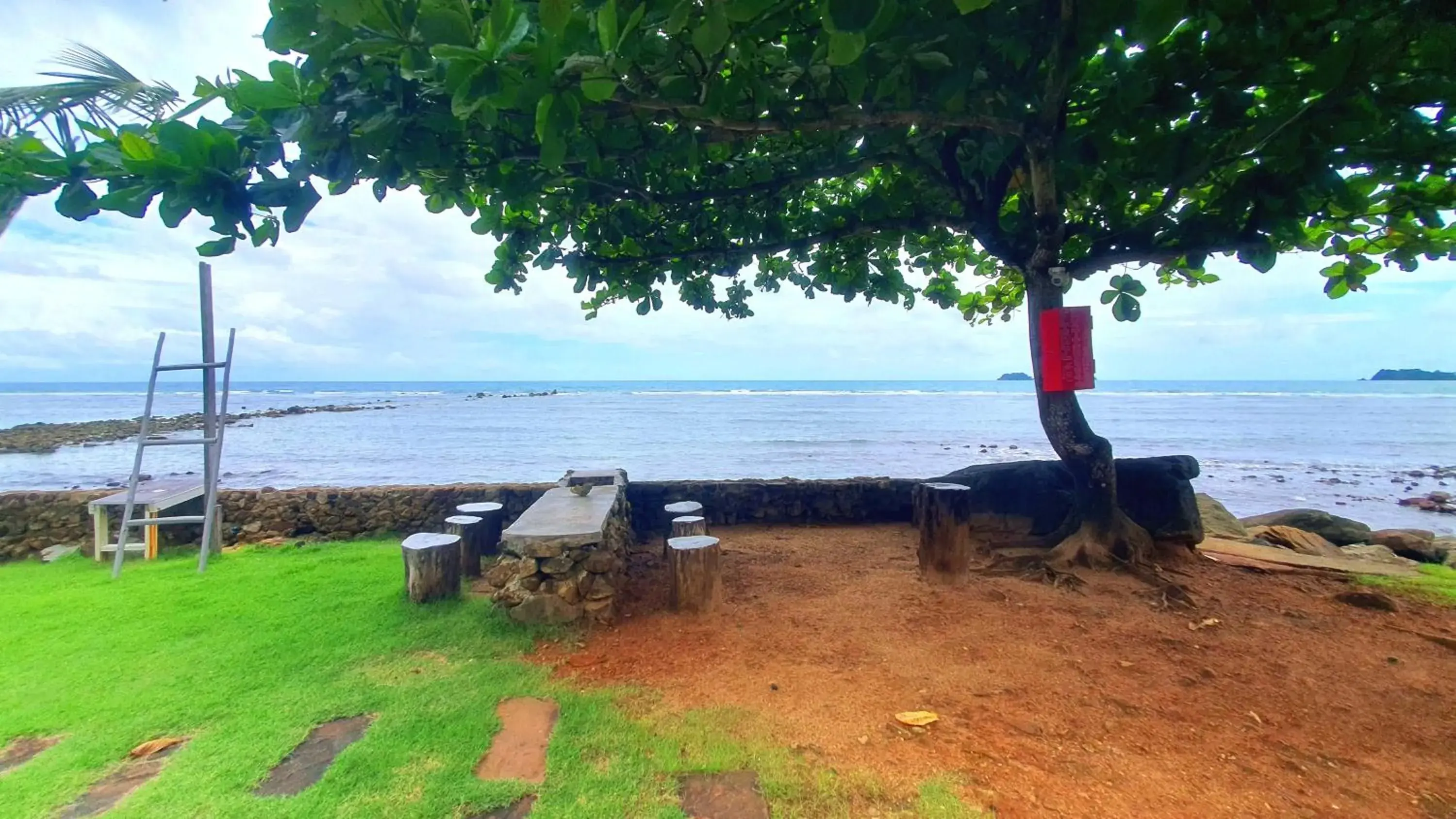 Sea view in Kohchang 7 seaview bungalow Sea view in Kohchang 7 seaview bungalow