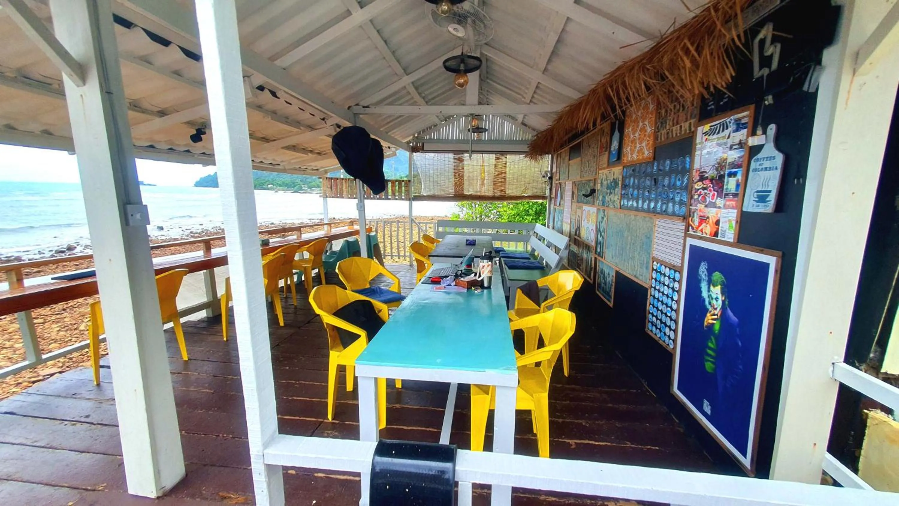 Restaurant/places to eat in Kohchang 7 seaview bungalow