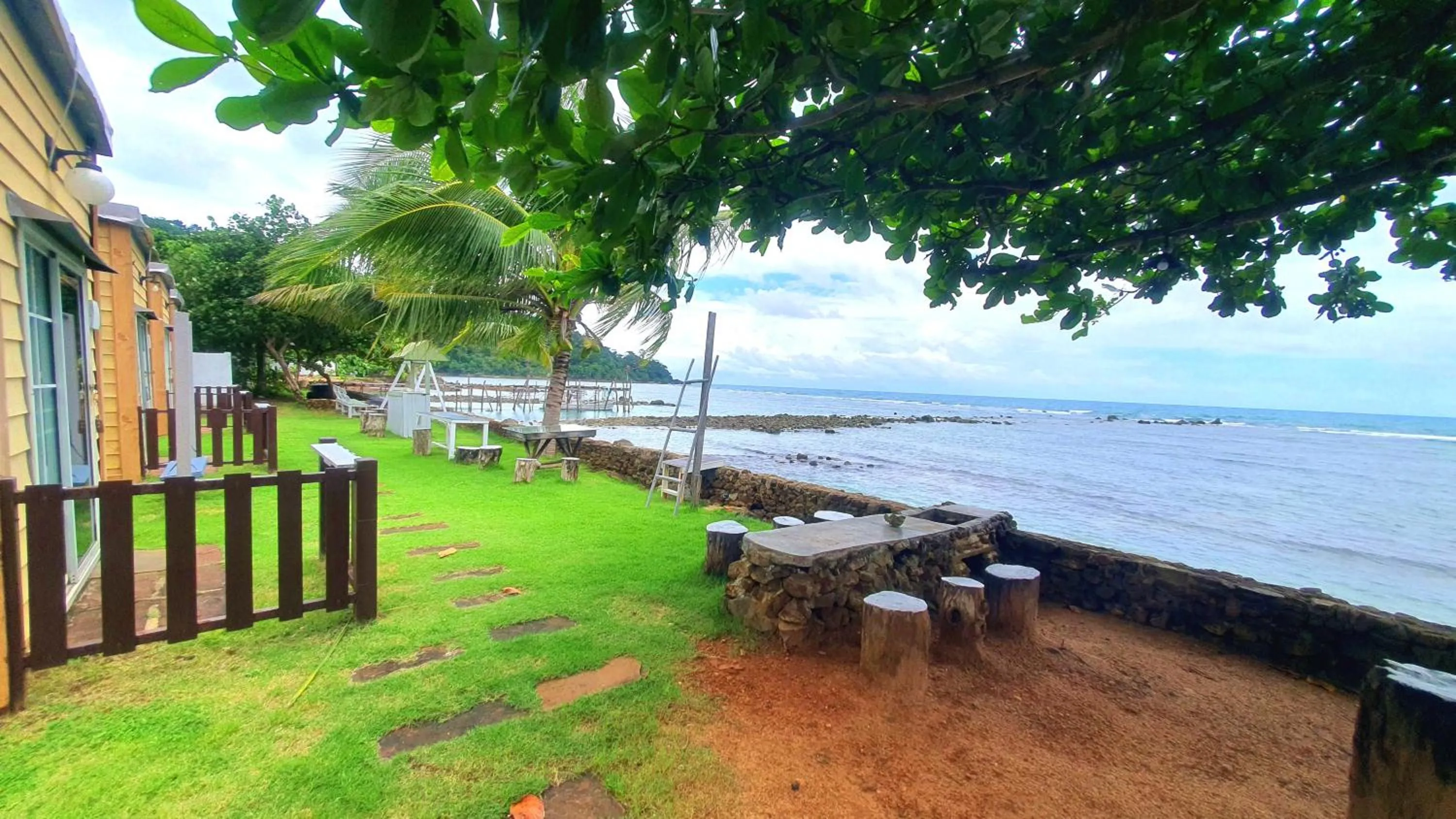 Sea view in Kohchang 7 seaview bungalow