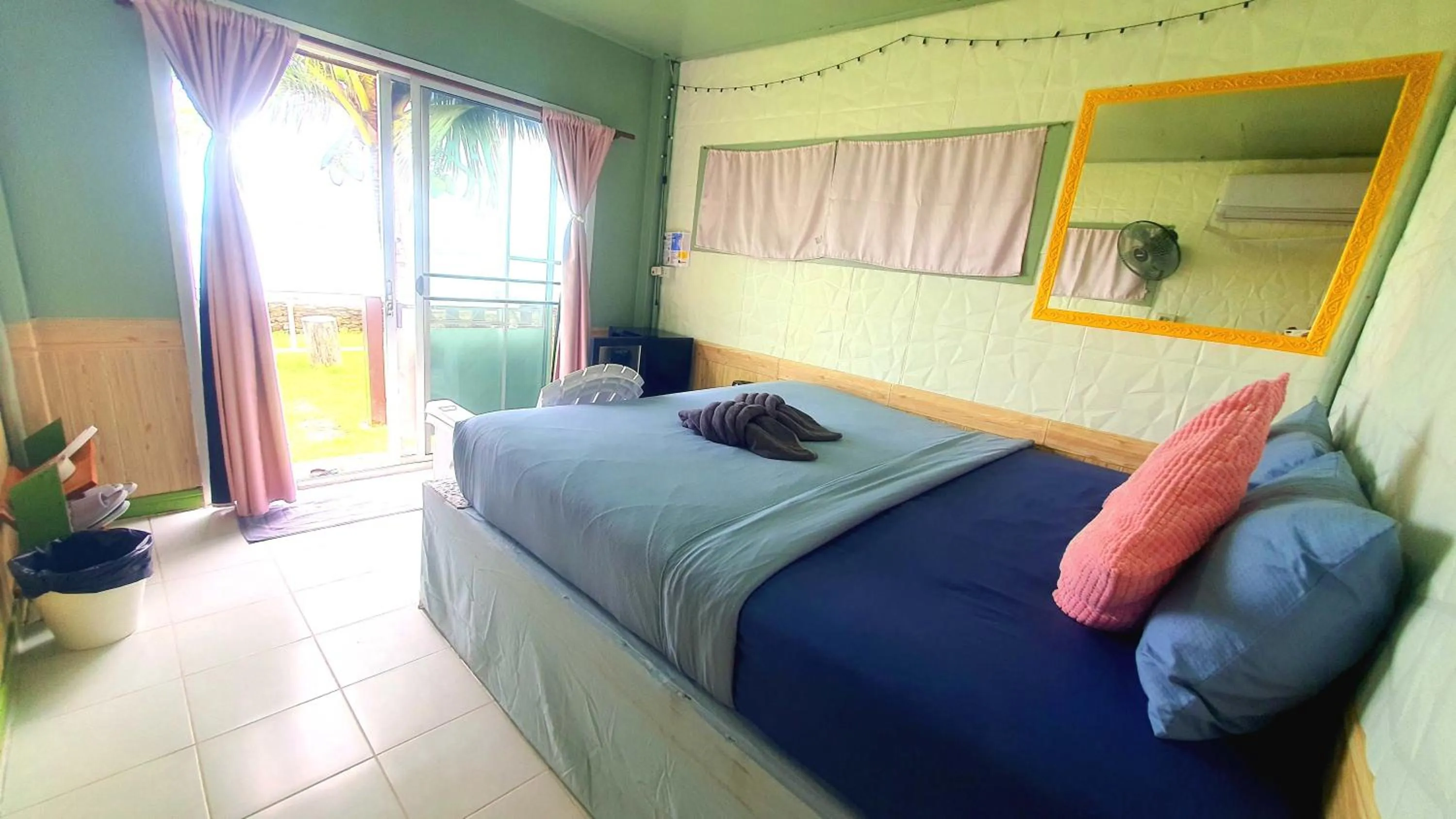 Property building, Bed in Kohchang 7 seaview bungalow